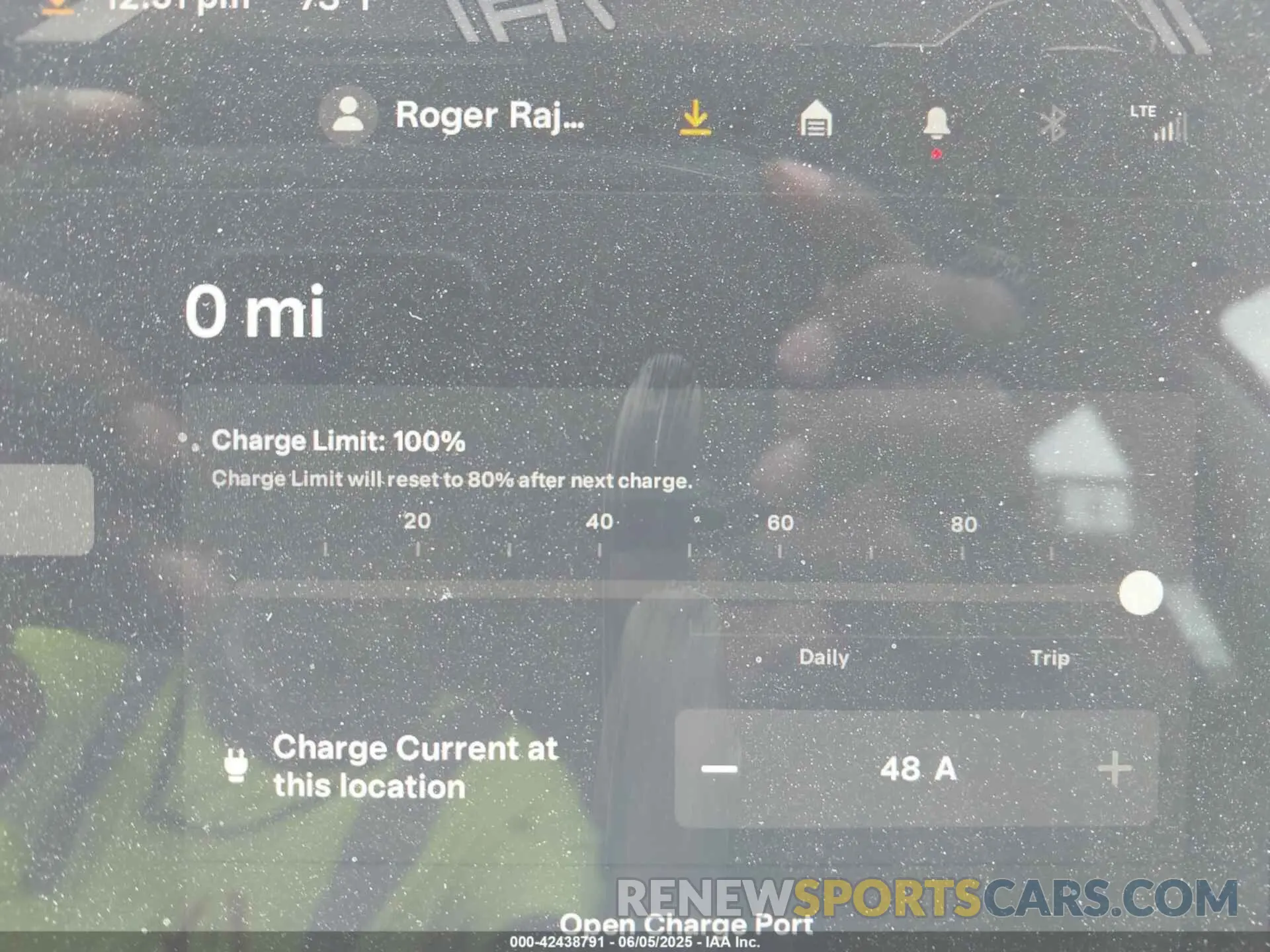 17 Photograph of a damaged car 5YJ3E1EB9PF393085 TESLA MODEL 3 2023