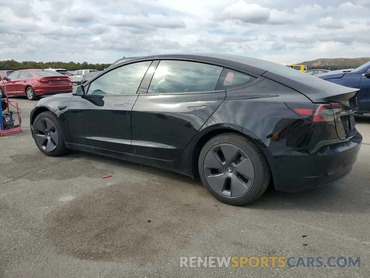 2 Photograph of a damaged car 5YJ3E1EB9PF633364 TESLA MODEL 3 2023
