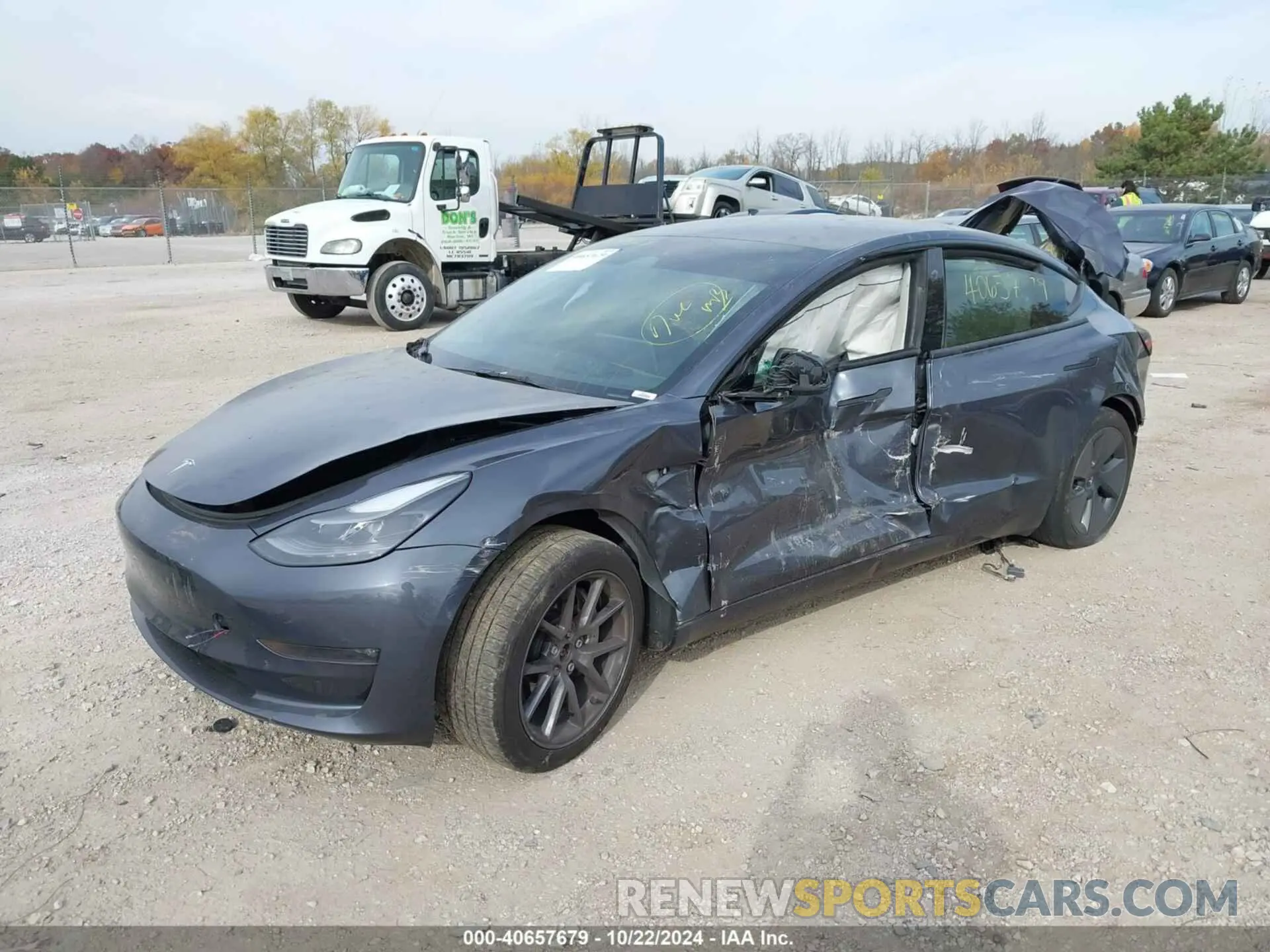 2 Photograph of a damaged car 5YJ3E1EB9PF634742 TESLA MODEL 3 2023