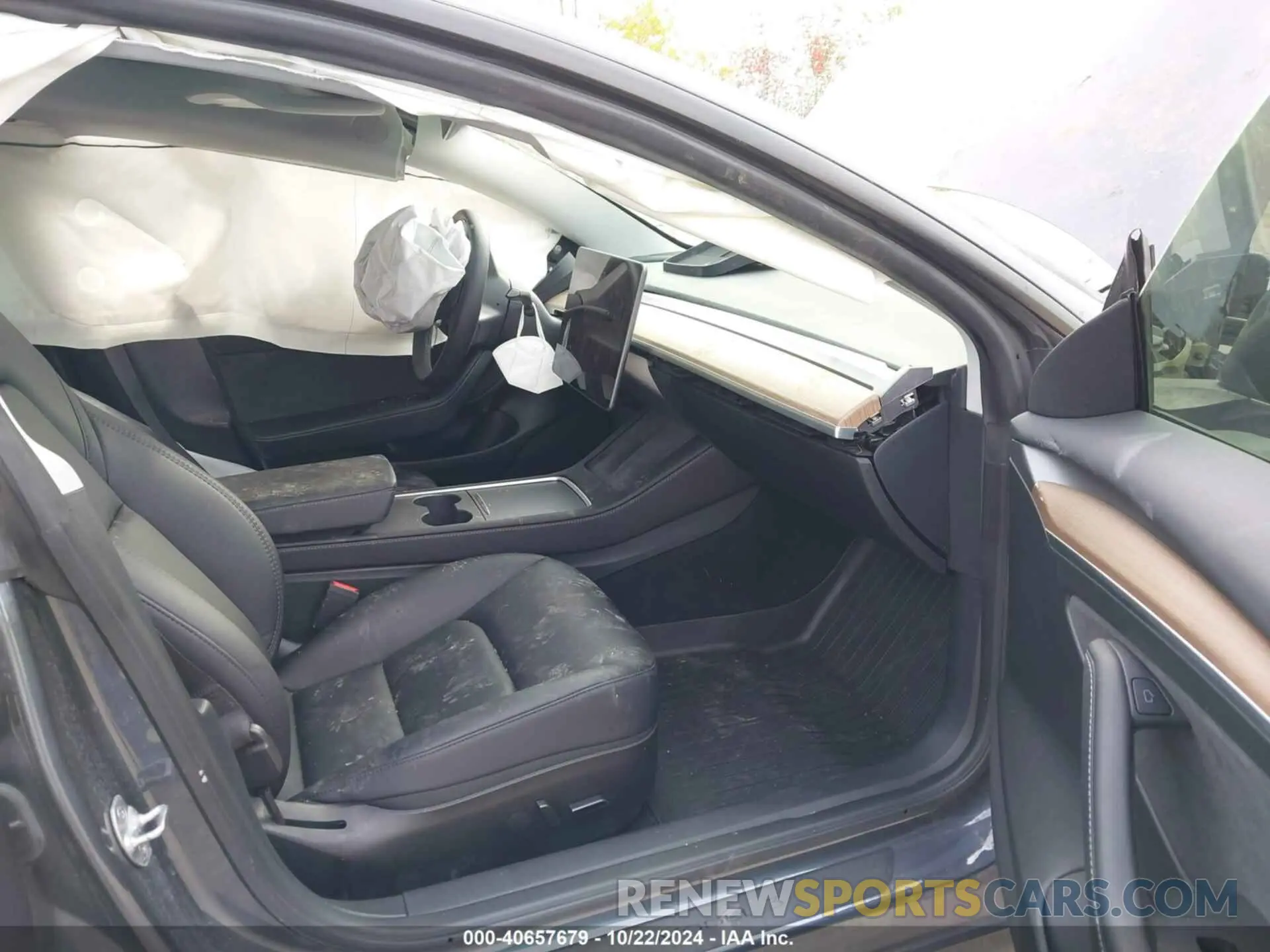 5 Photograph of a damaged car 5YJ3E1EB9PF634742 TESLA MODEL 3 2023