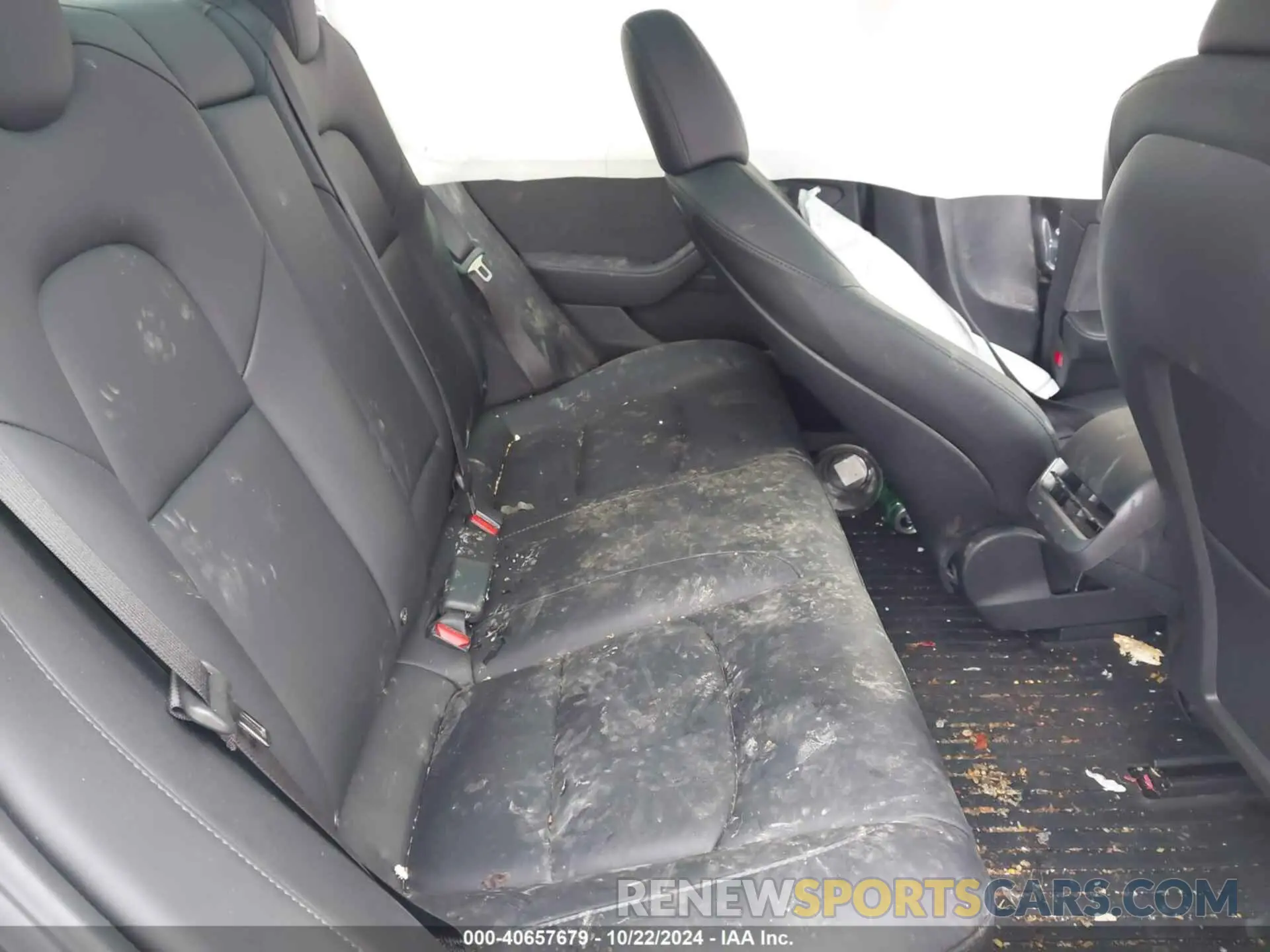 8 Photograph of a damaged car 5YJ3E1EB9PF634742 TESLA MODEL 3 2023