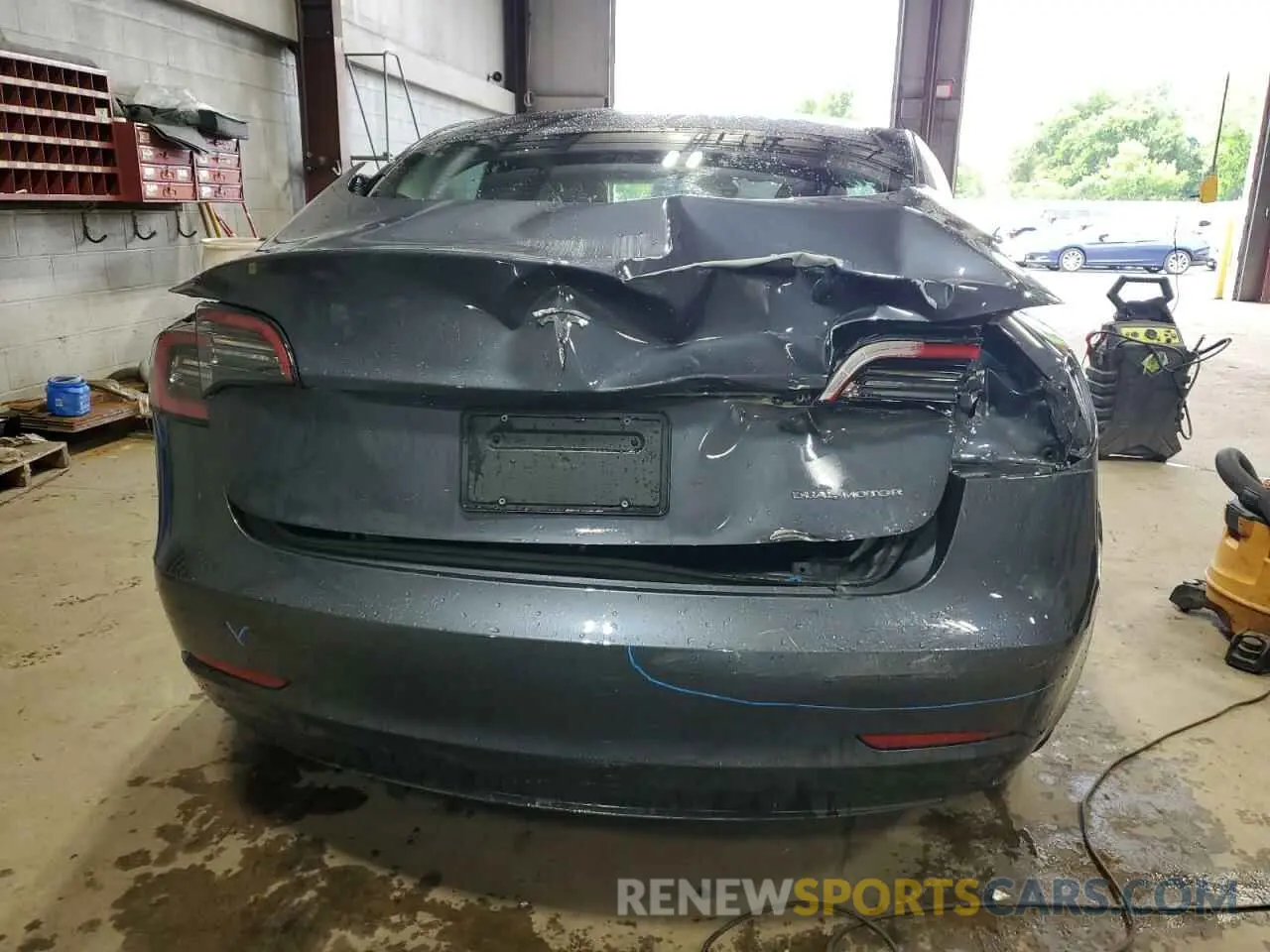 6 Photograph of a damaged car 5YJ3E1EB9PF635650 TESLA MODEL 3 2023