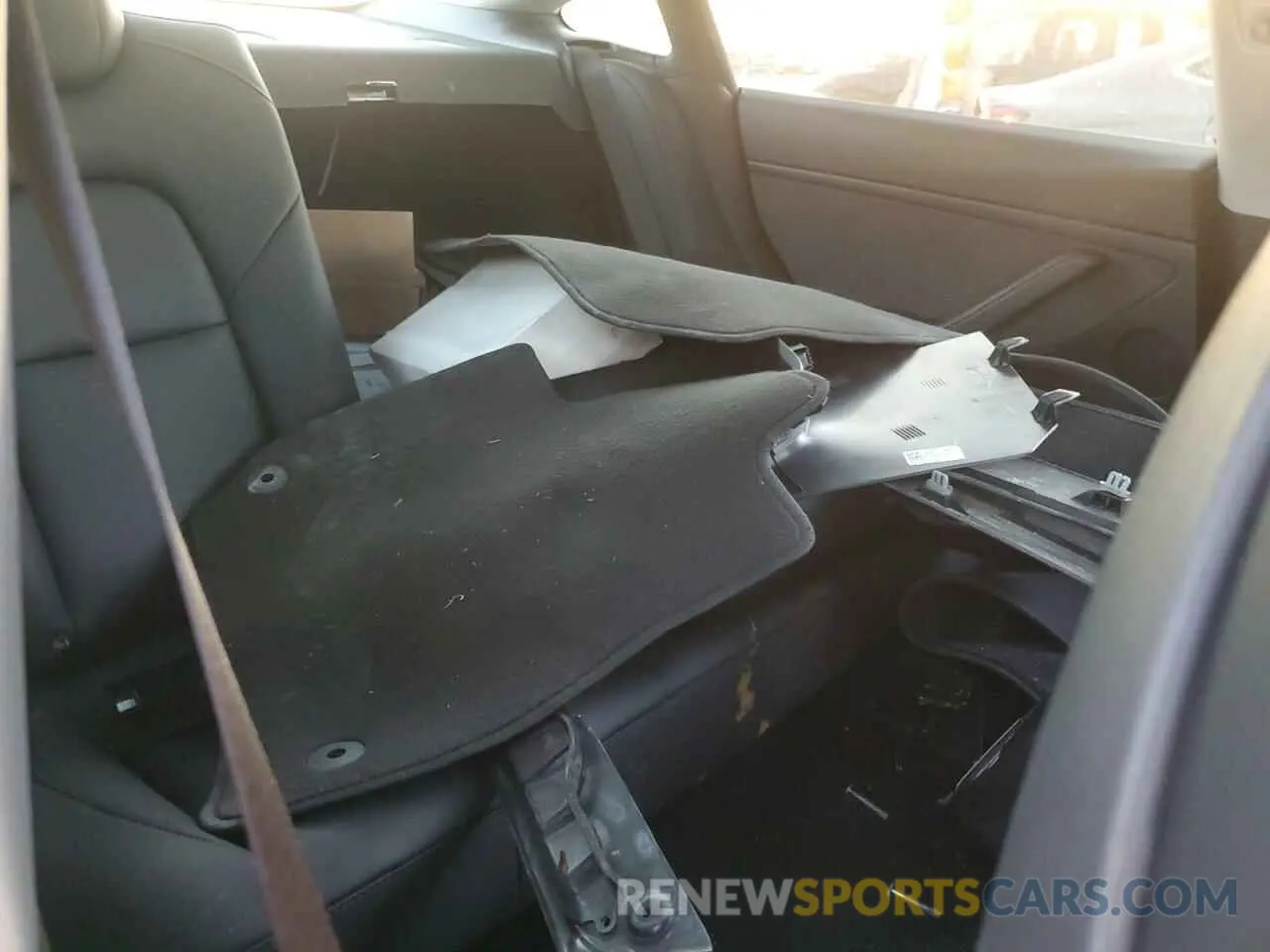 10 Photograph of a damaged car 5YJ3E1EB9PF701484 TESLA MODEL 3 2023