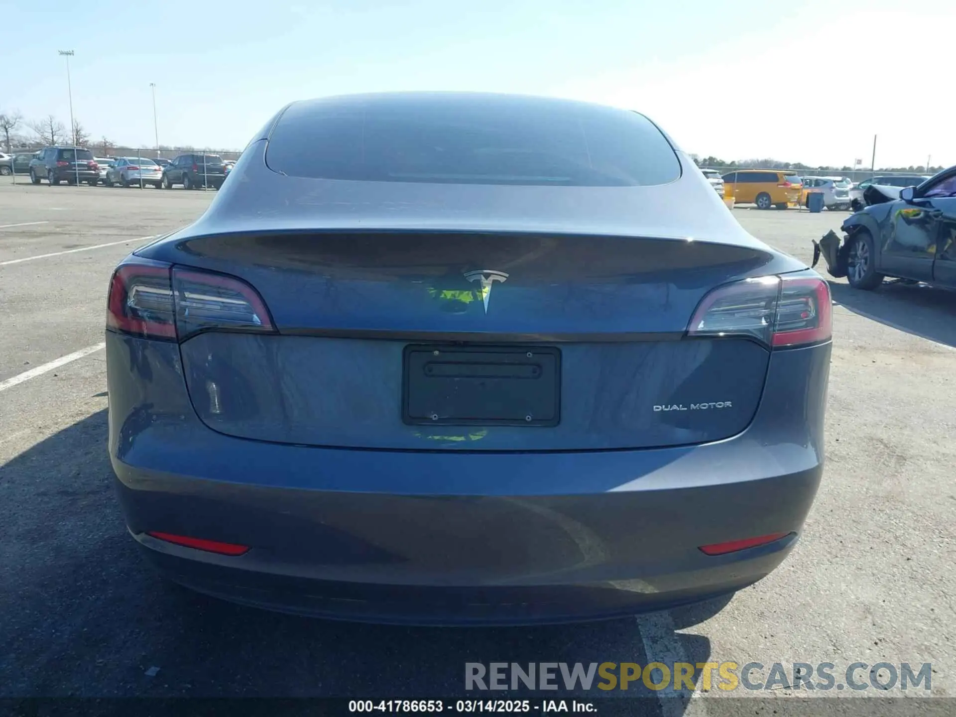 15 Photograph of a damaged car 5YJ3E1EBXPF391507 TESLA MODEL 3 2023