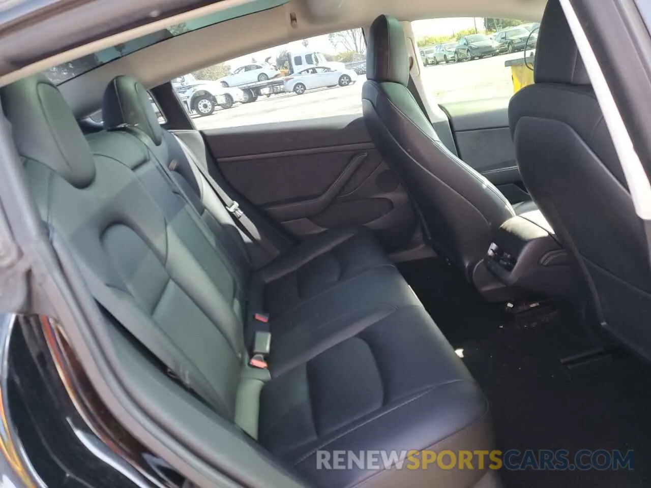 10 Photograph of a damaged car 5YJ3E1EBXPF462771 TESLA MODEL 3 2023