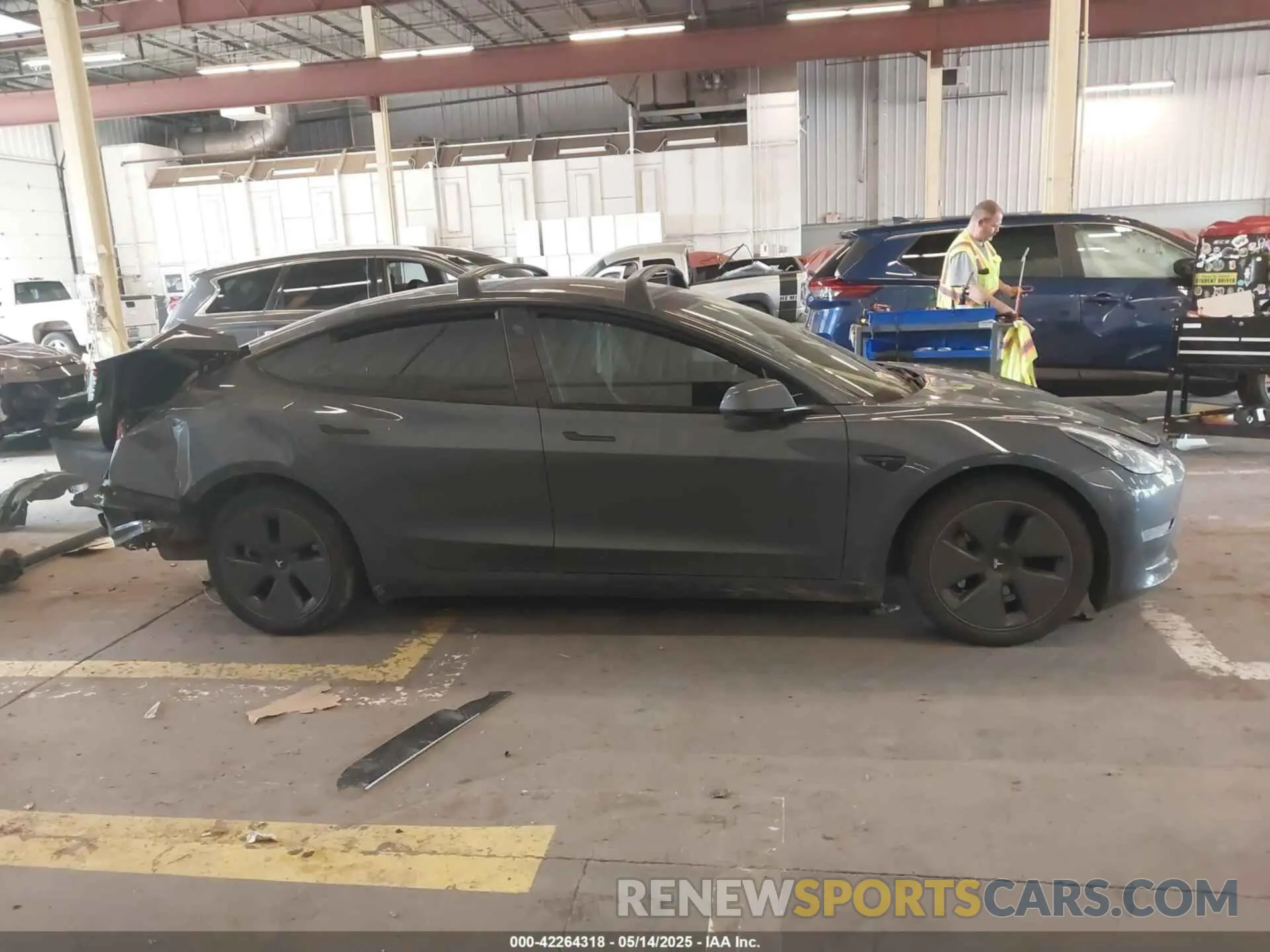 13 Photograph of a damaged car 5YJ3E1EBXPF468036 TESLA MODEL 3 2023
