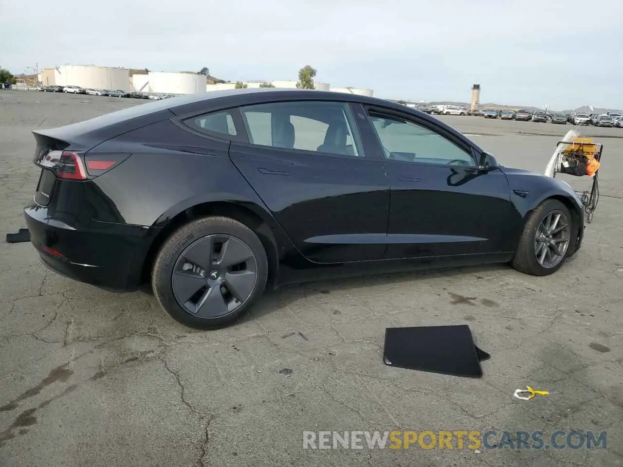 3 Photograph of a damaged car 5YJ3E1EBXPF633308 TESLA MODEL 3 2023
