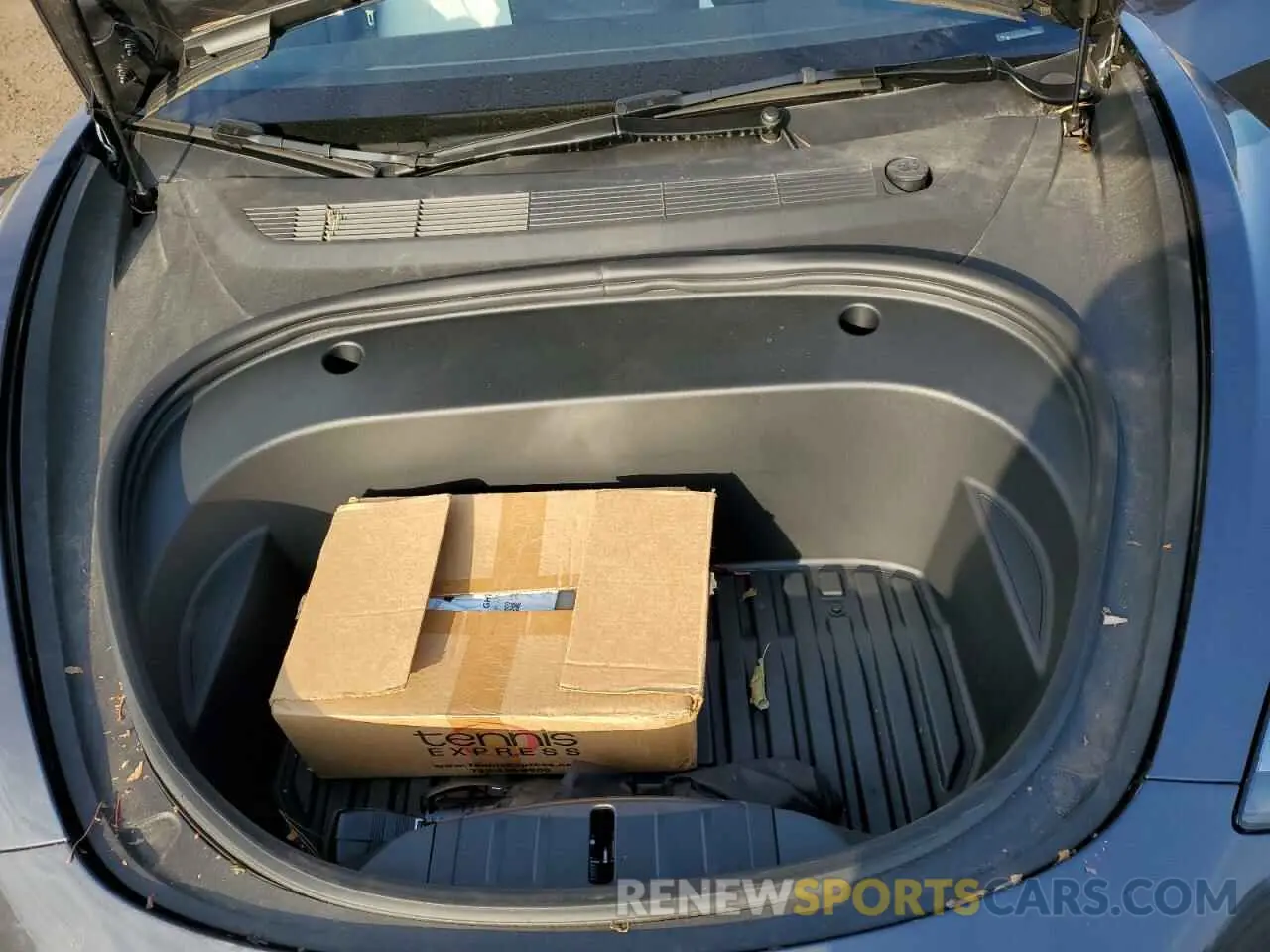 13 Photograph of a damaged car 5YJ3E1EBXPF660900 TESLA MODEL 3 2023