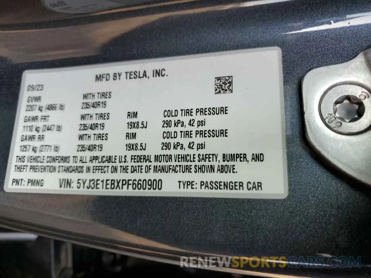 14 Photograph of a damaged car 5YJ3E1EBXPF660900 TESLA MODEL 3 2023