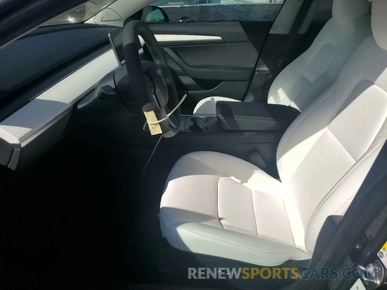 7 Photograph of a damaged car 5YJ3E1EBXPF660900 TESLA MODEL 3 2023