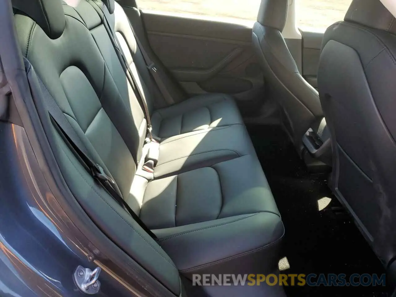 11 Photograph of a damaged car 5YJ3E1EBXPF704278 TESLA MODEL 3 2023