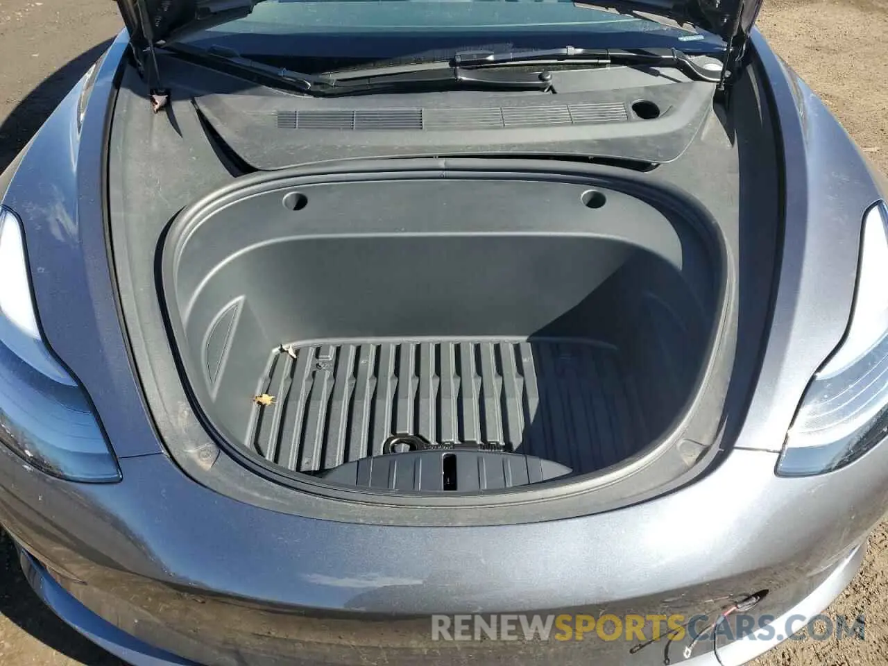 13 Photograph of a damaged car 5YJ3E1EBXPF704278 TESLA MODEL 3 2023