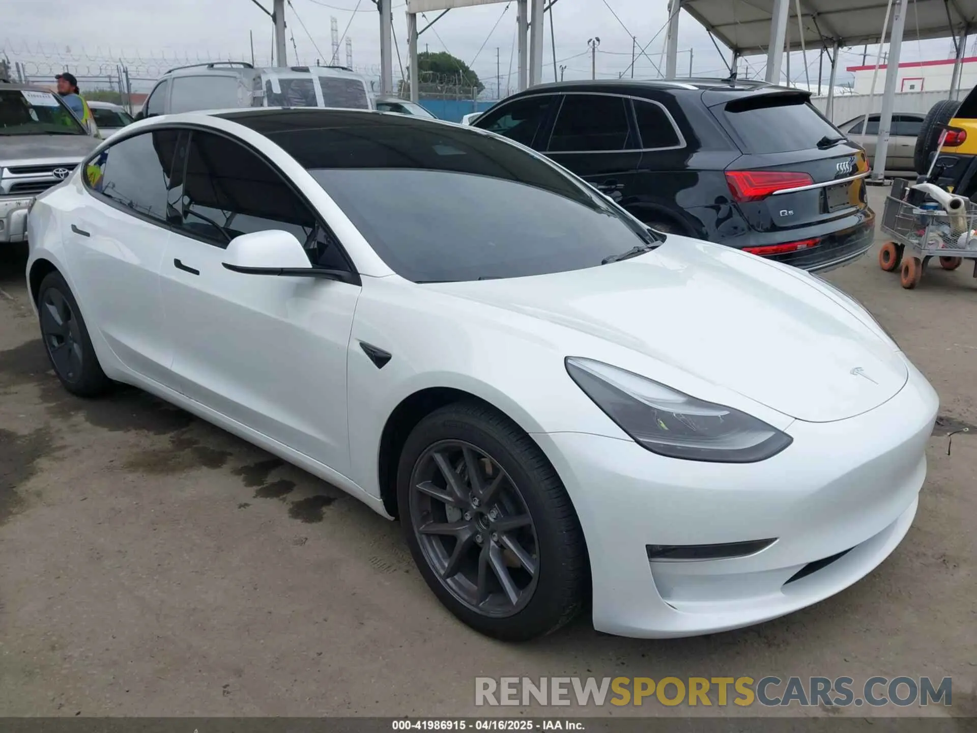 1 Photograph of a damaged car 5YJ3E1EBXPF712235 TESLA MODEL 3 2023