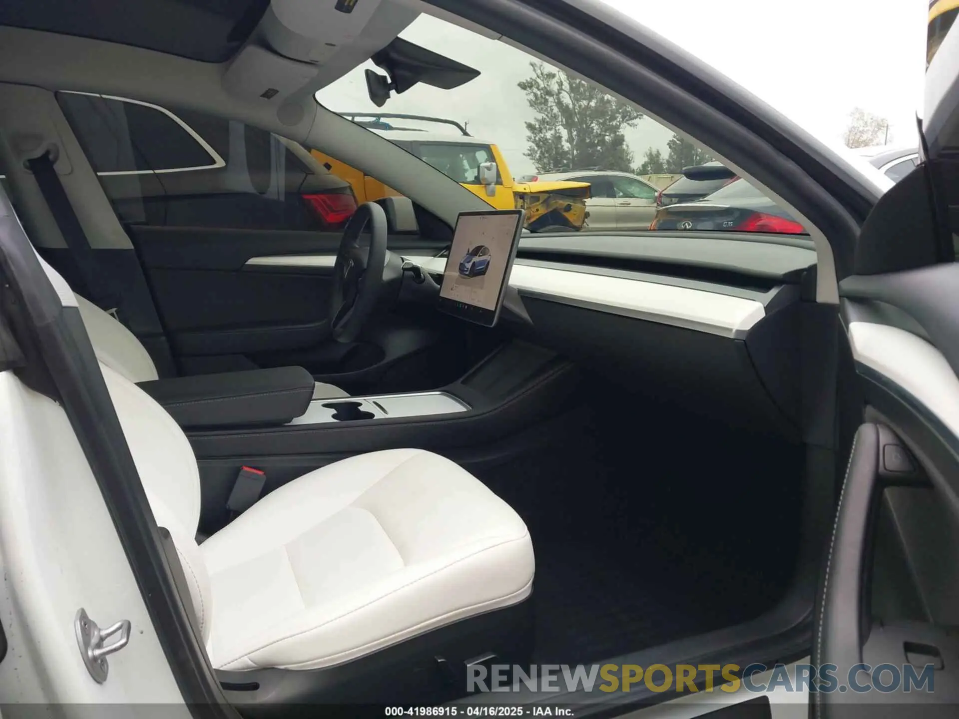 5 Photograph of a damaged car 5YJ3E1EBXPF712235 TESLA MODEL 3 2023