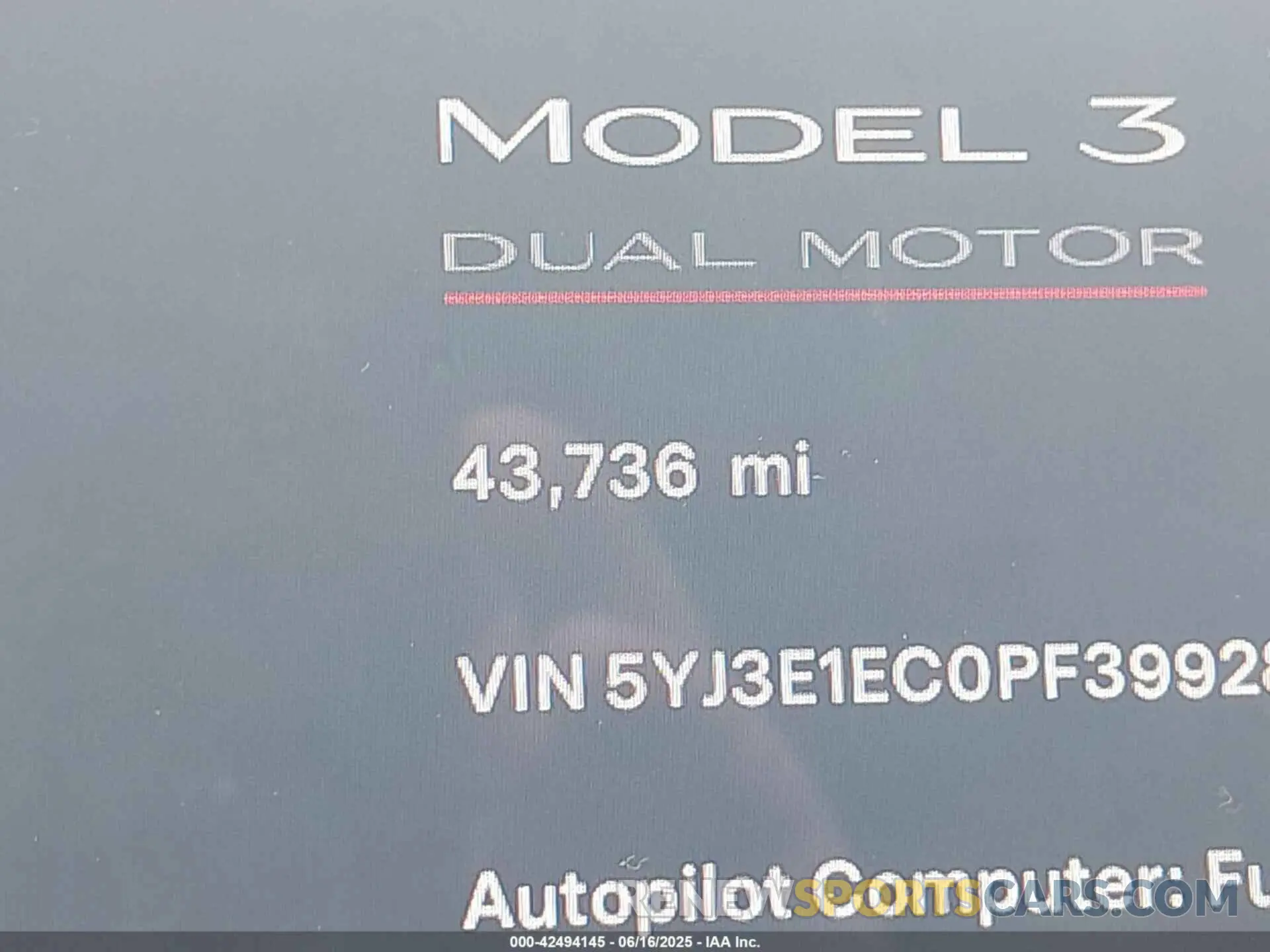 15 Photograph of a damaged car 5YJ3E1EC0PF399284 TESLA MODEL 3 2023
