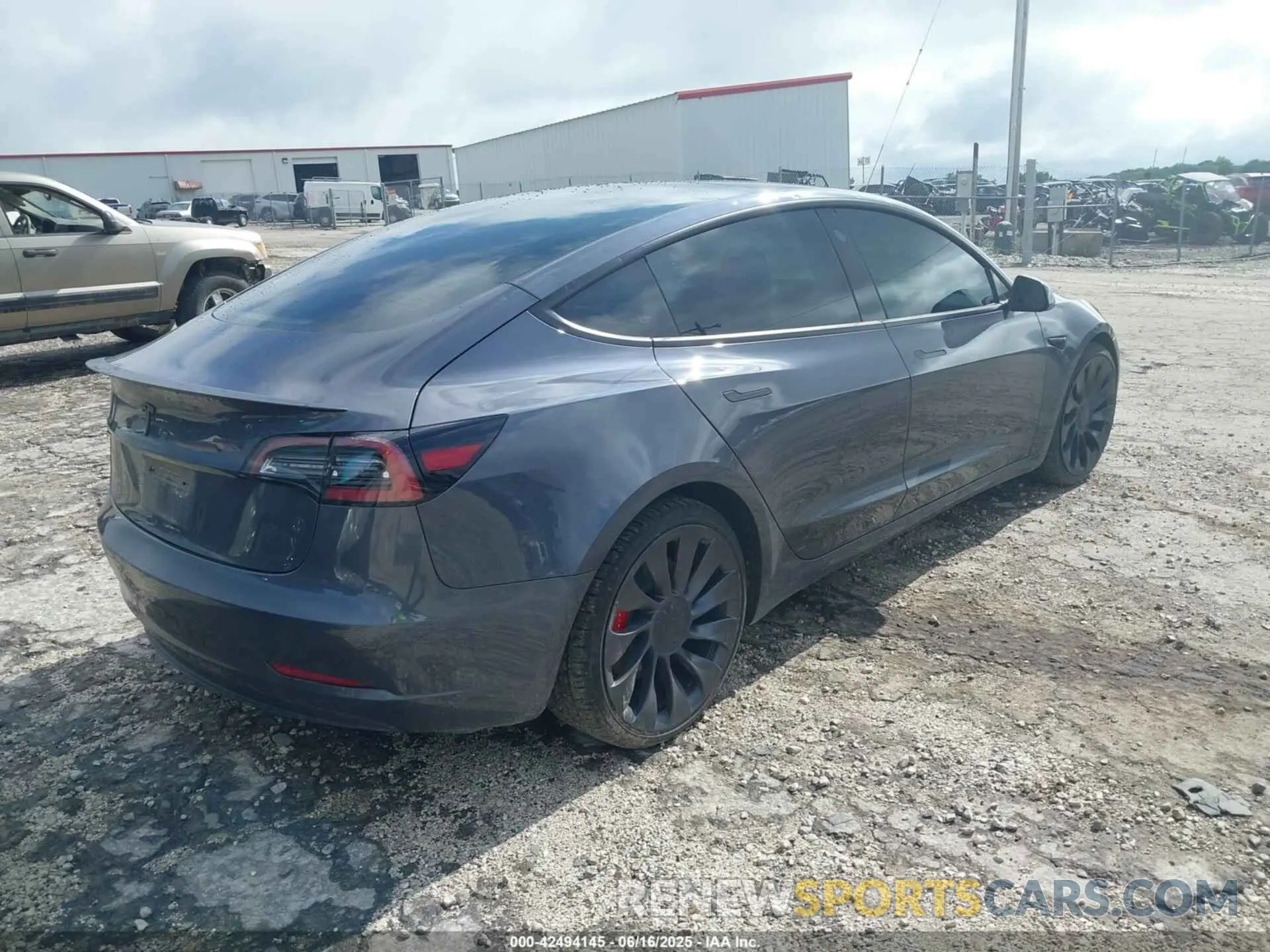 4 Photograph of a damaged car 5YJ3E1EC0PF399284 TESLA MODEL 3 2023