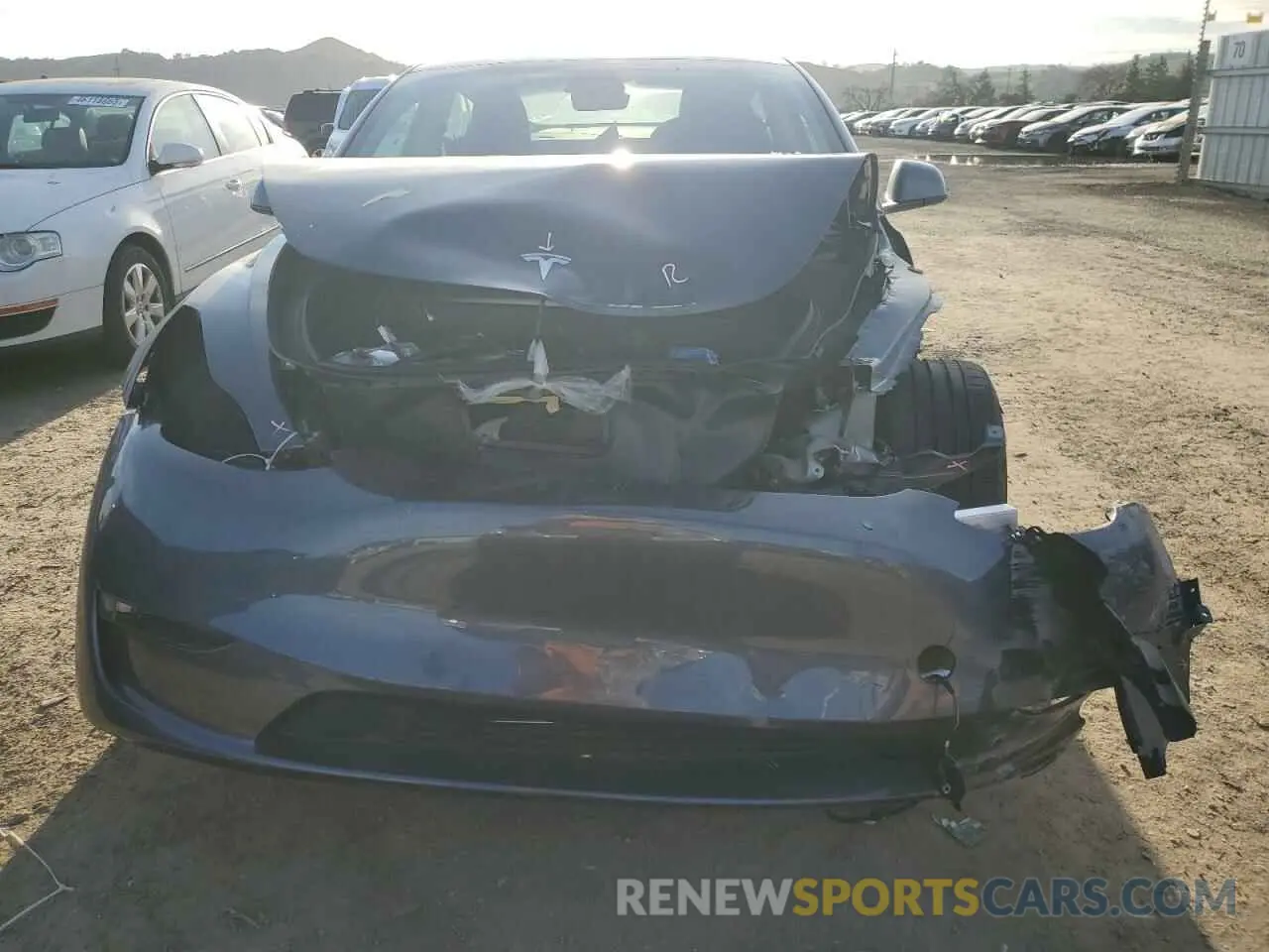 5 Photograph of a damaged car 5YJ3E1EC0PF483847 TESLA MODEL 3 2023