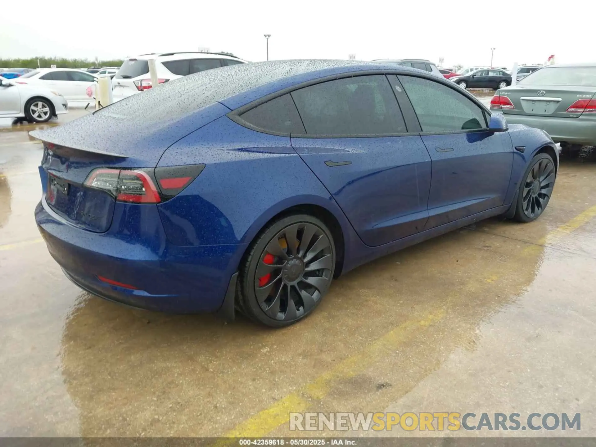 4 Photograph of a damaged car 5YJ3E1EC0PF491978 TESLA MODEL 3 2023