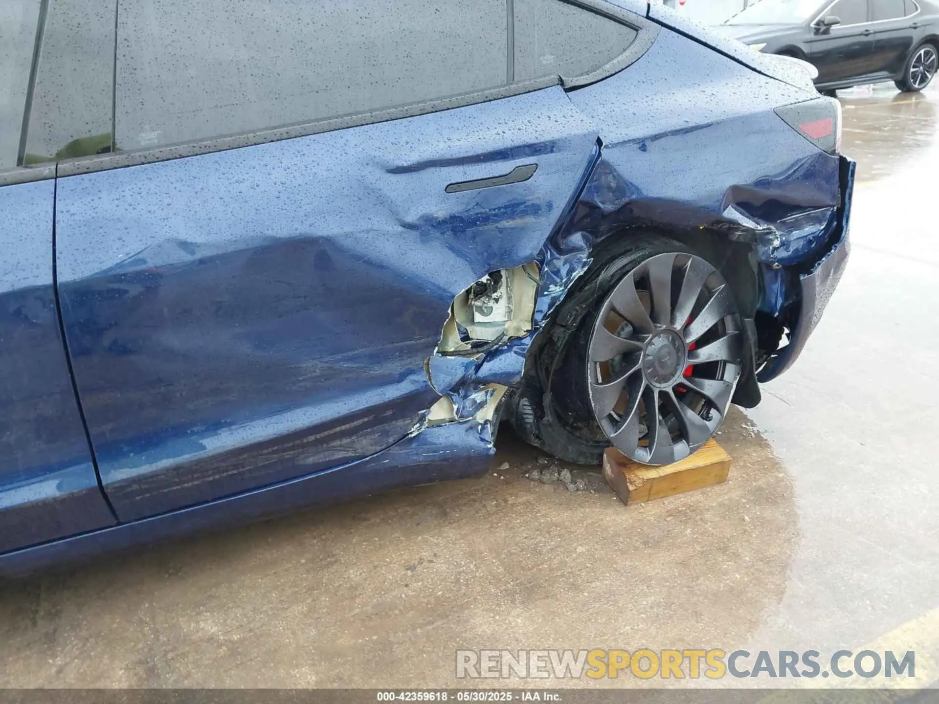 6 Photograph of a damaged car 5YJ3E1EC0PF491978 TESLA MODEL 3 2023