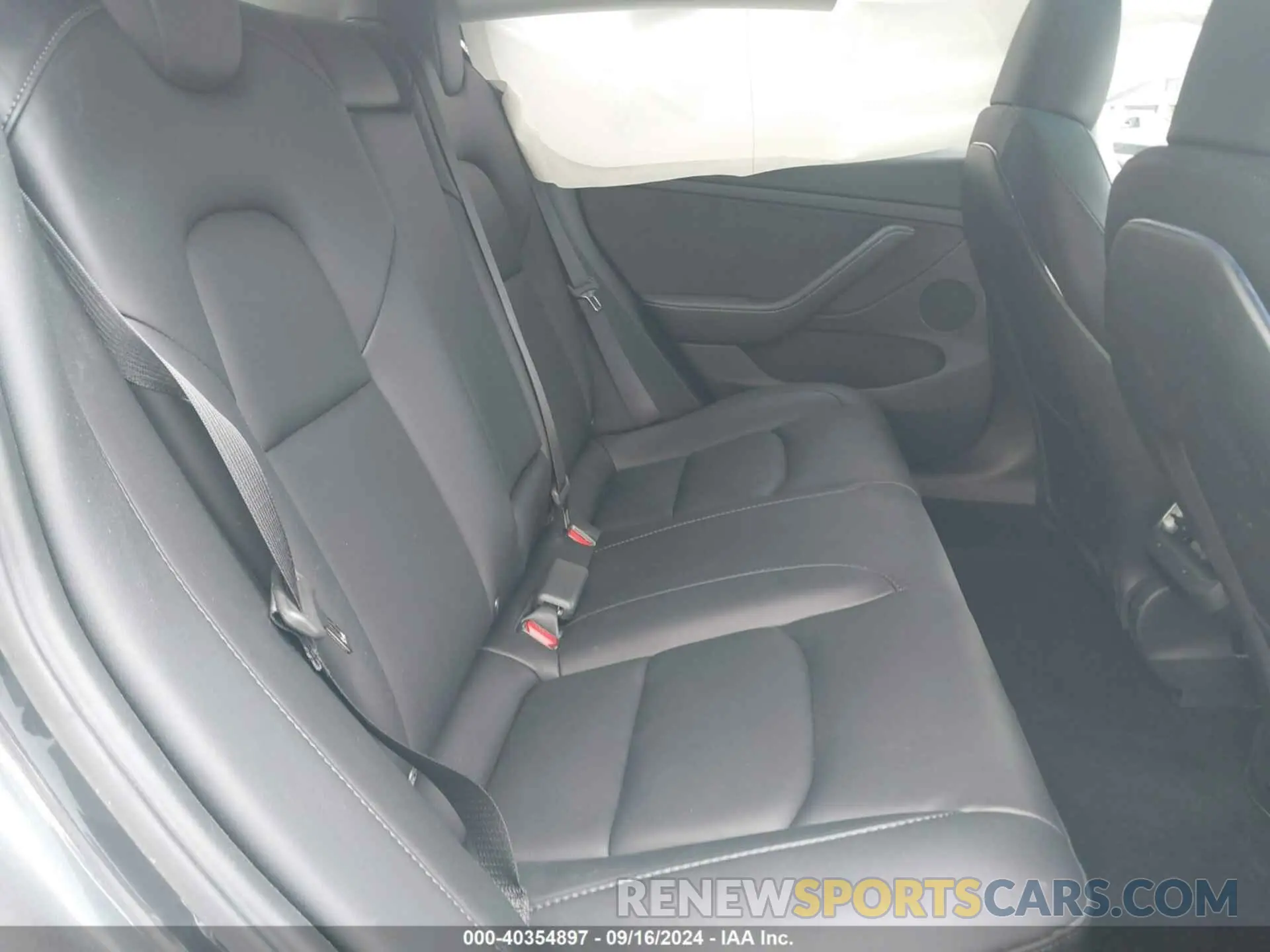 8 Photograph of a damaged car 5YJ3E1EC0PF498784 TESLA MODEL 3 2023