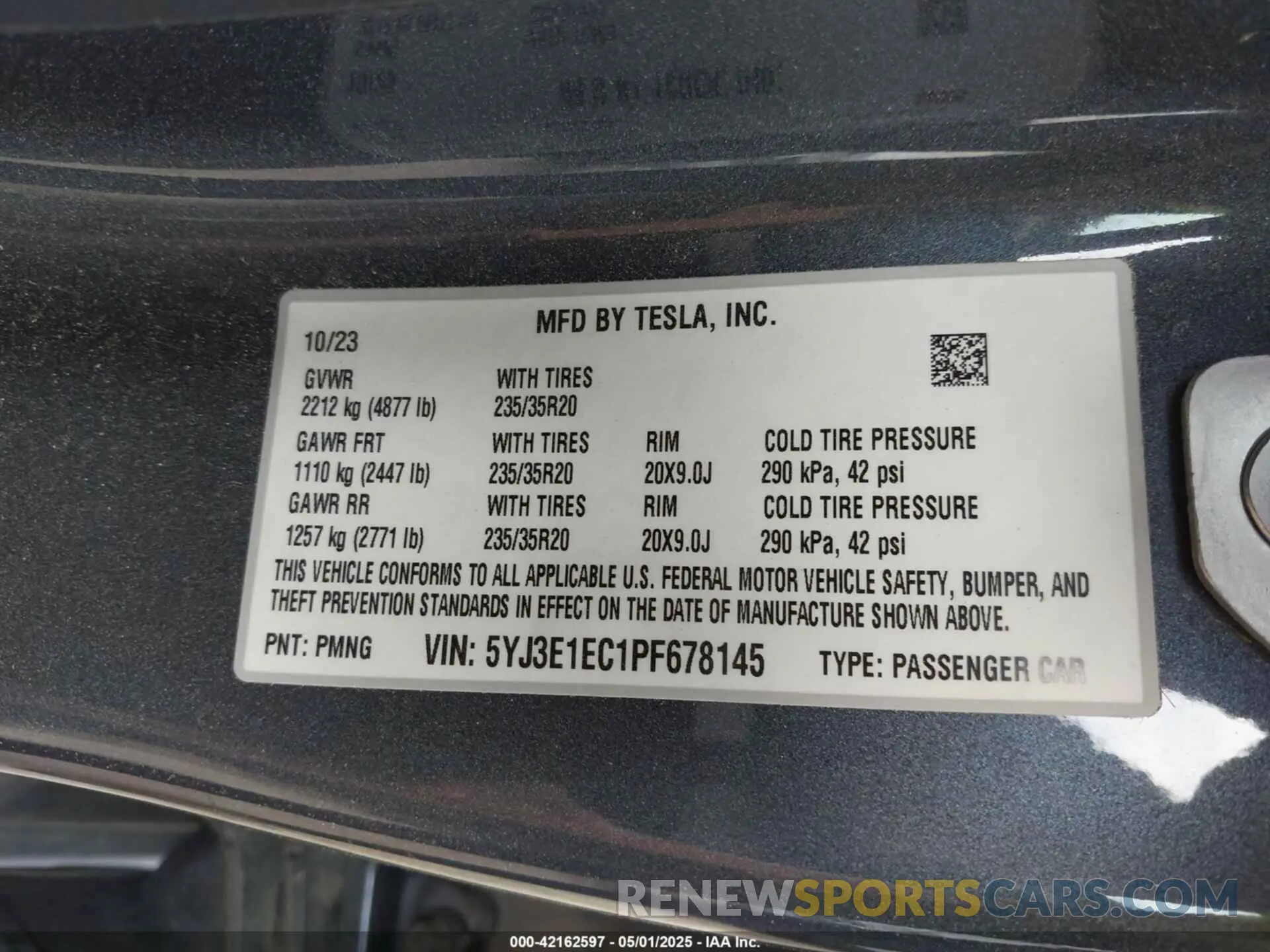 9 Photograph of a damaged car 5YJ3E1EC1PF678145 TESLA MODEL 3 2023