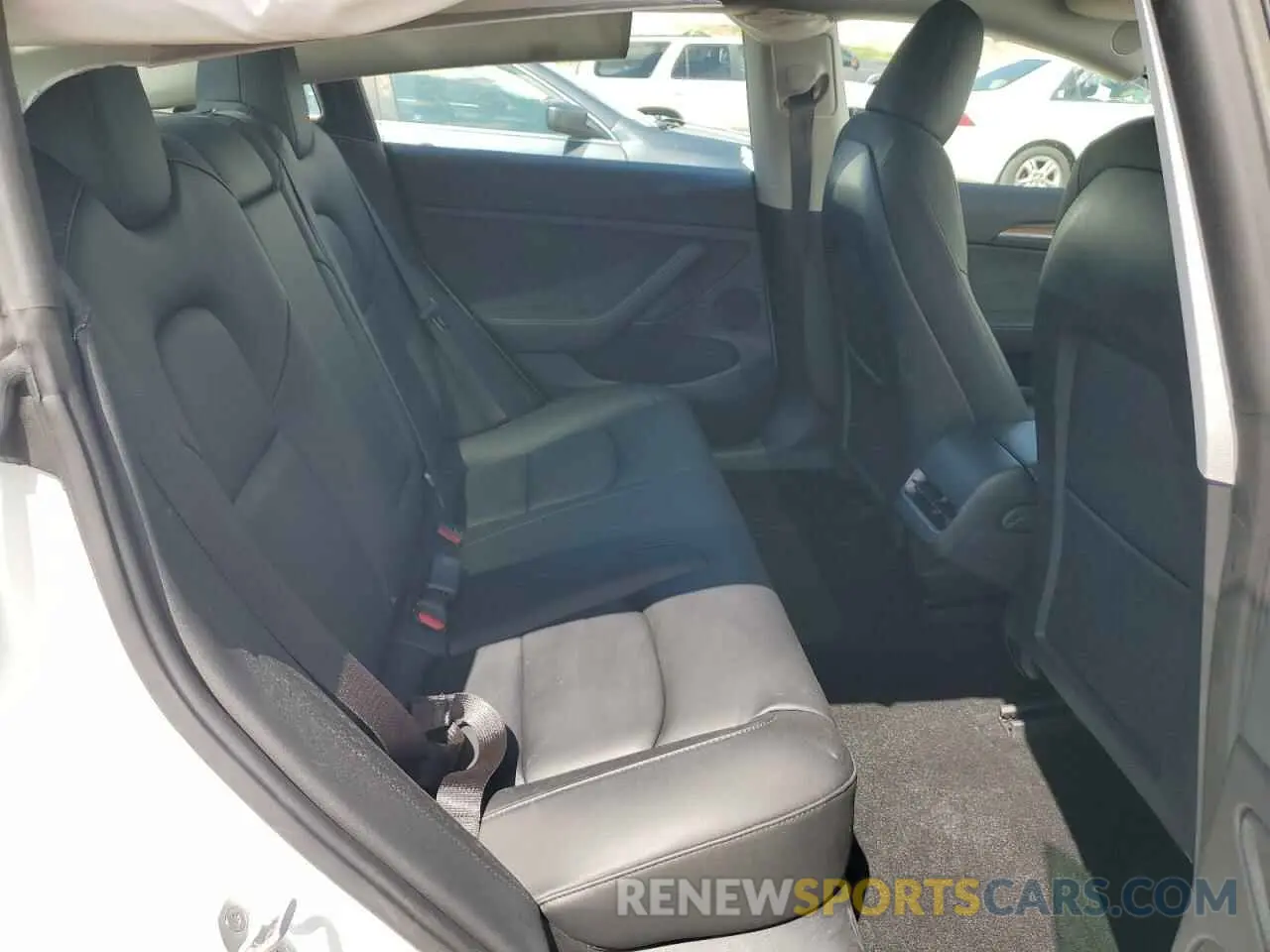 10 Photograph of a damaged car 5YJ3E1EC1PF706879 TESLA MODEL 3 2023