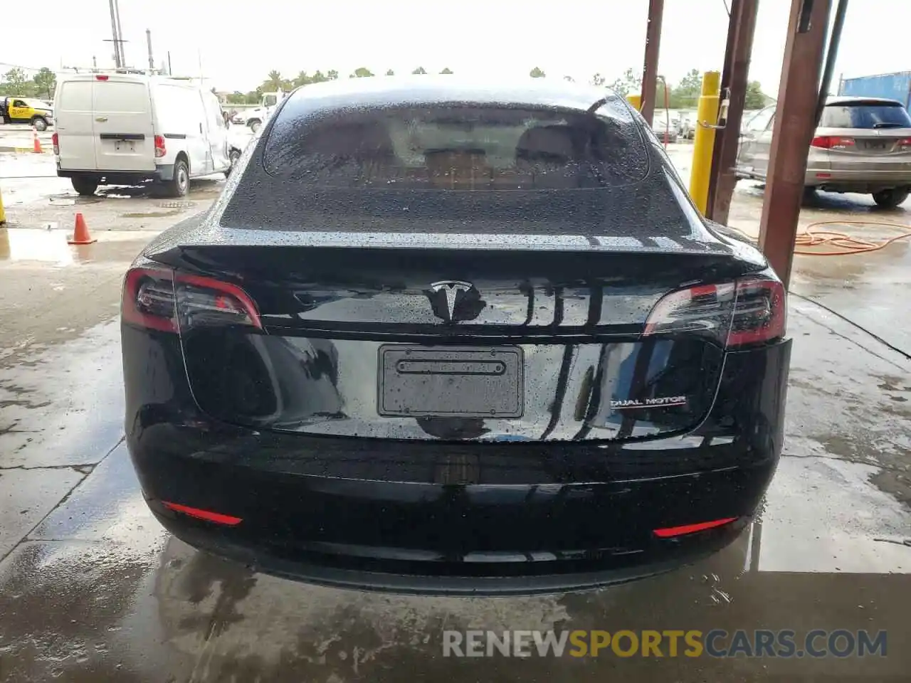 6 Photograph of a damaged car 5YJ3E1EC1PF712665 TESLA MODEL 3 2023