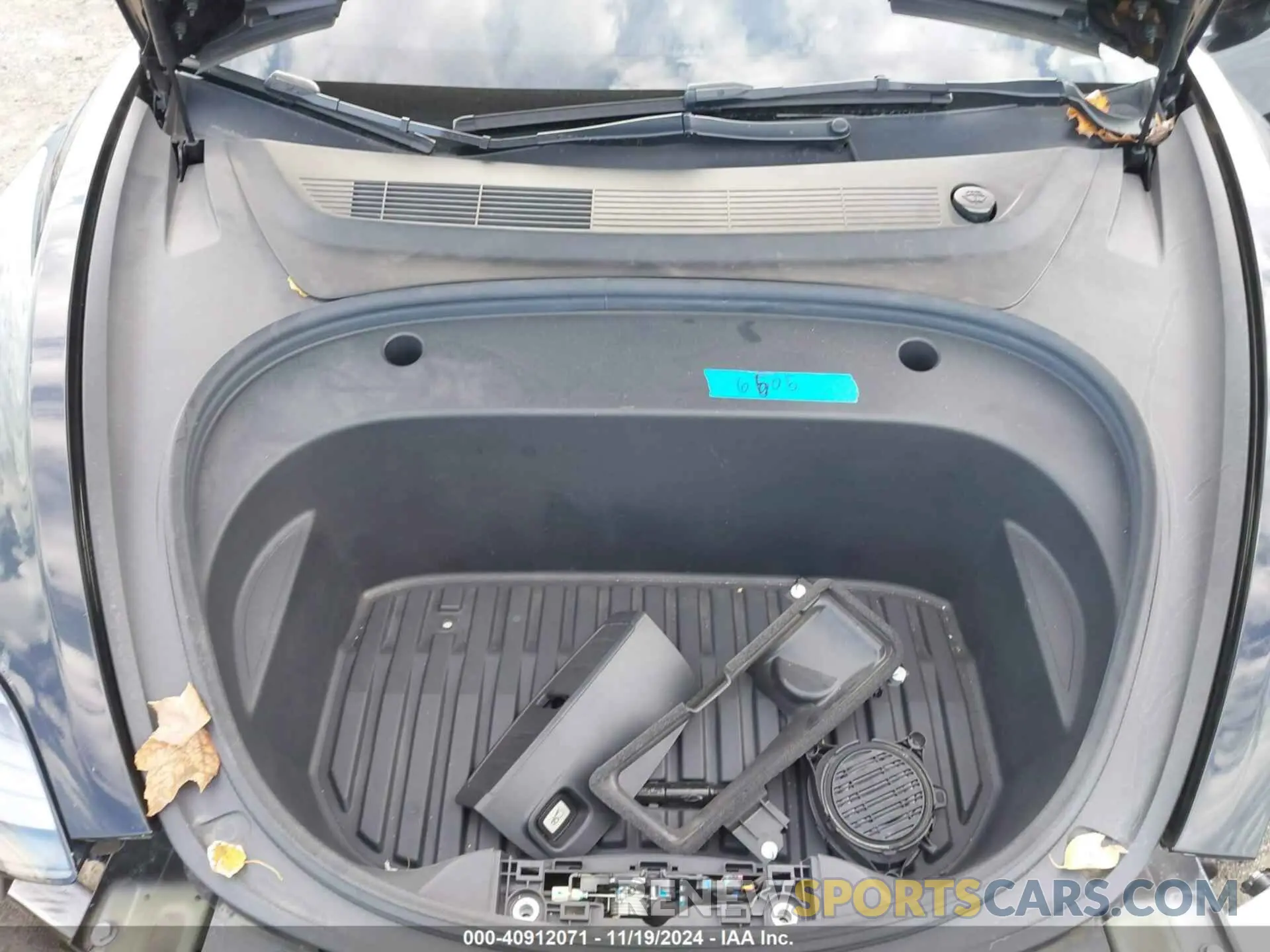 10 Photograph of a damaged car 5YJ3E1EC2PF506531 TESLA MODEL 3 2023