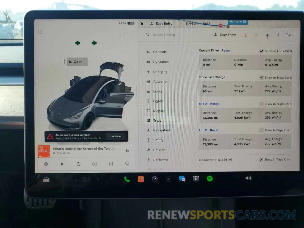 9 Photograph of a damaged car 5YJ3E1EC3PF553373 TESLA MODEL 3 2023
