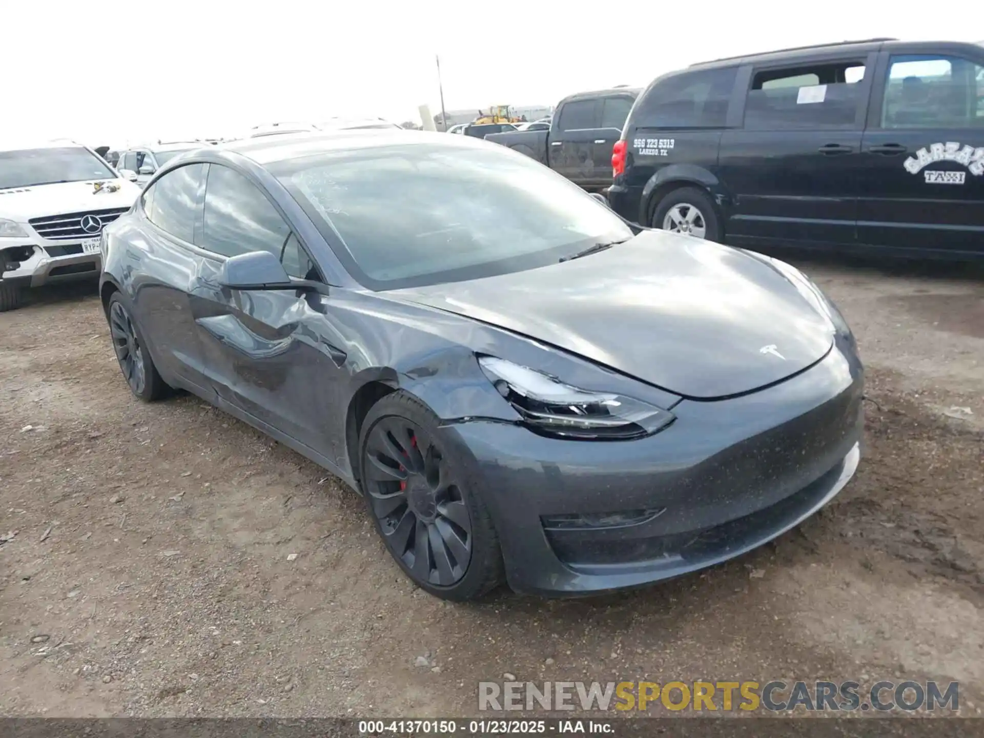 1 Photograph of a damaged car 5YJ3E1EC3PF637385 TESLA MODEL 3 2023