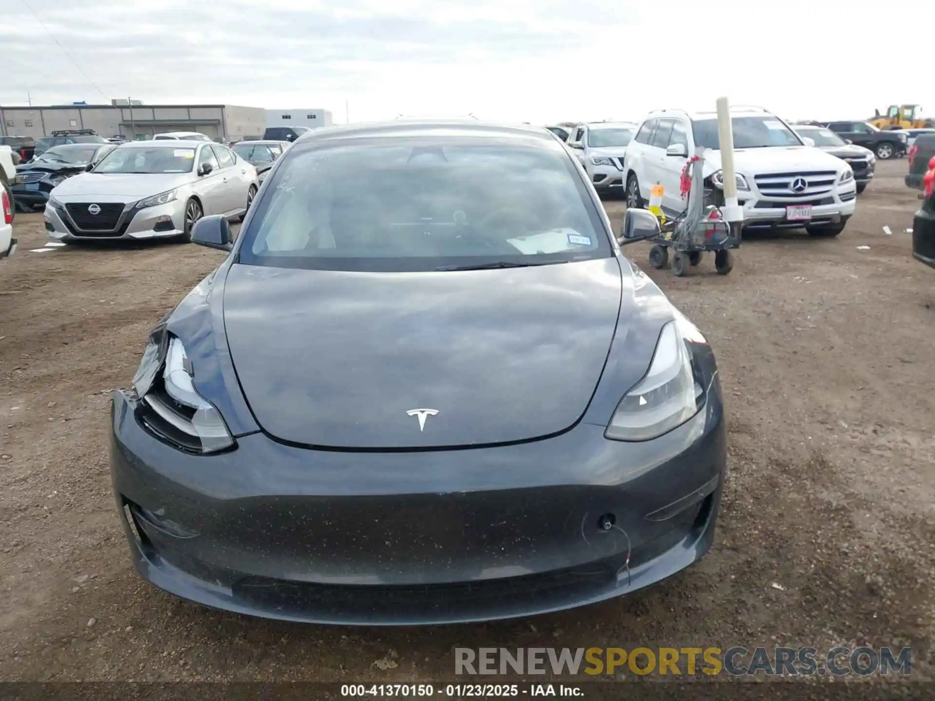 12 Photograph of a damaged car 5YJ3E1EC3PF637385 TESLA MODEL 3 2023