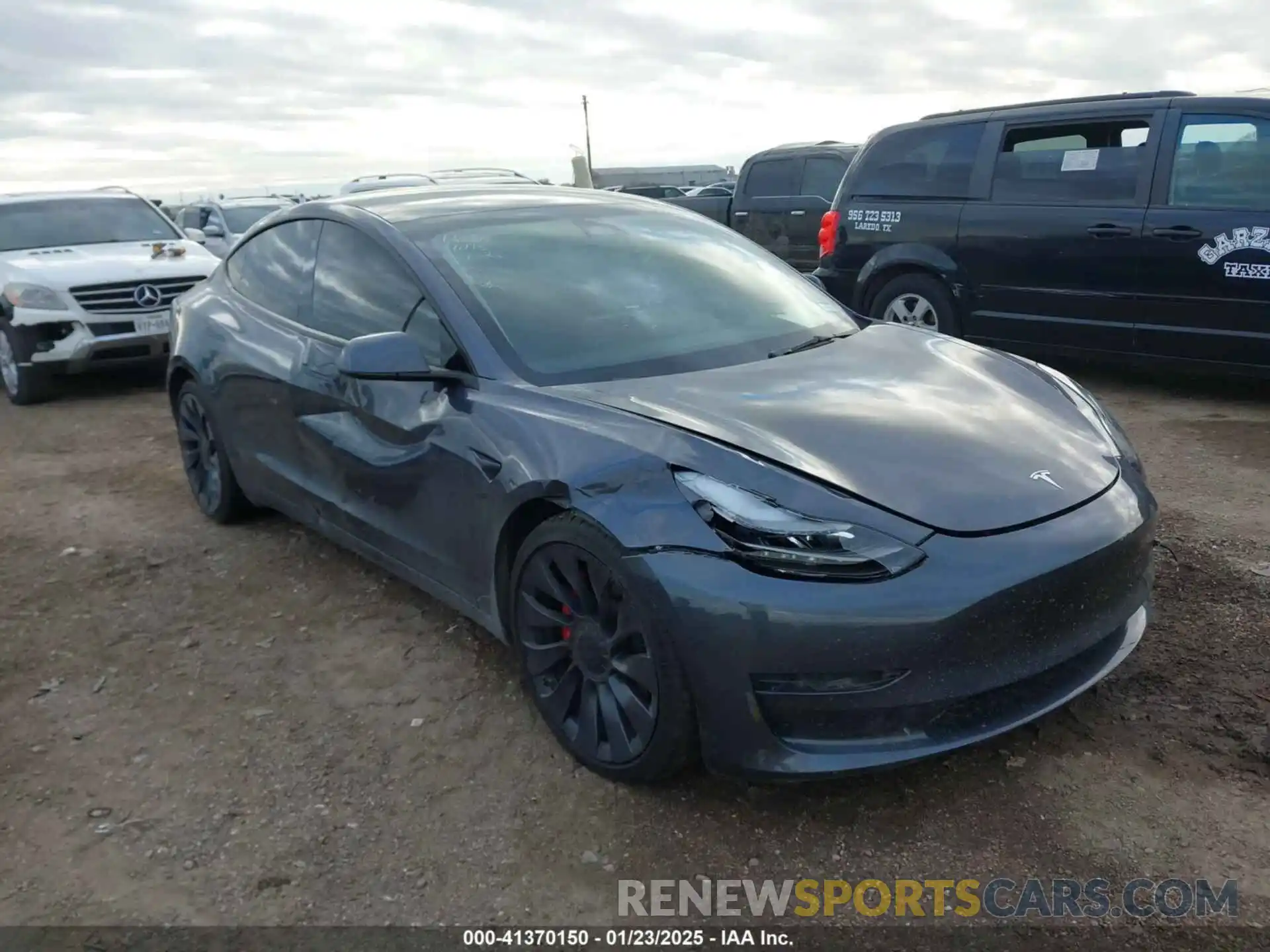 13 Photograph of a damaged car 5YJ3E1EC3PF637385 TESLA MODEL 3 2023