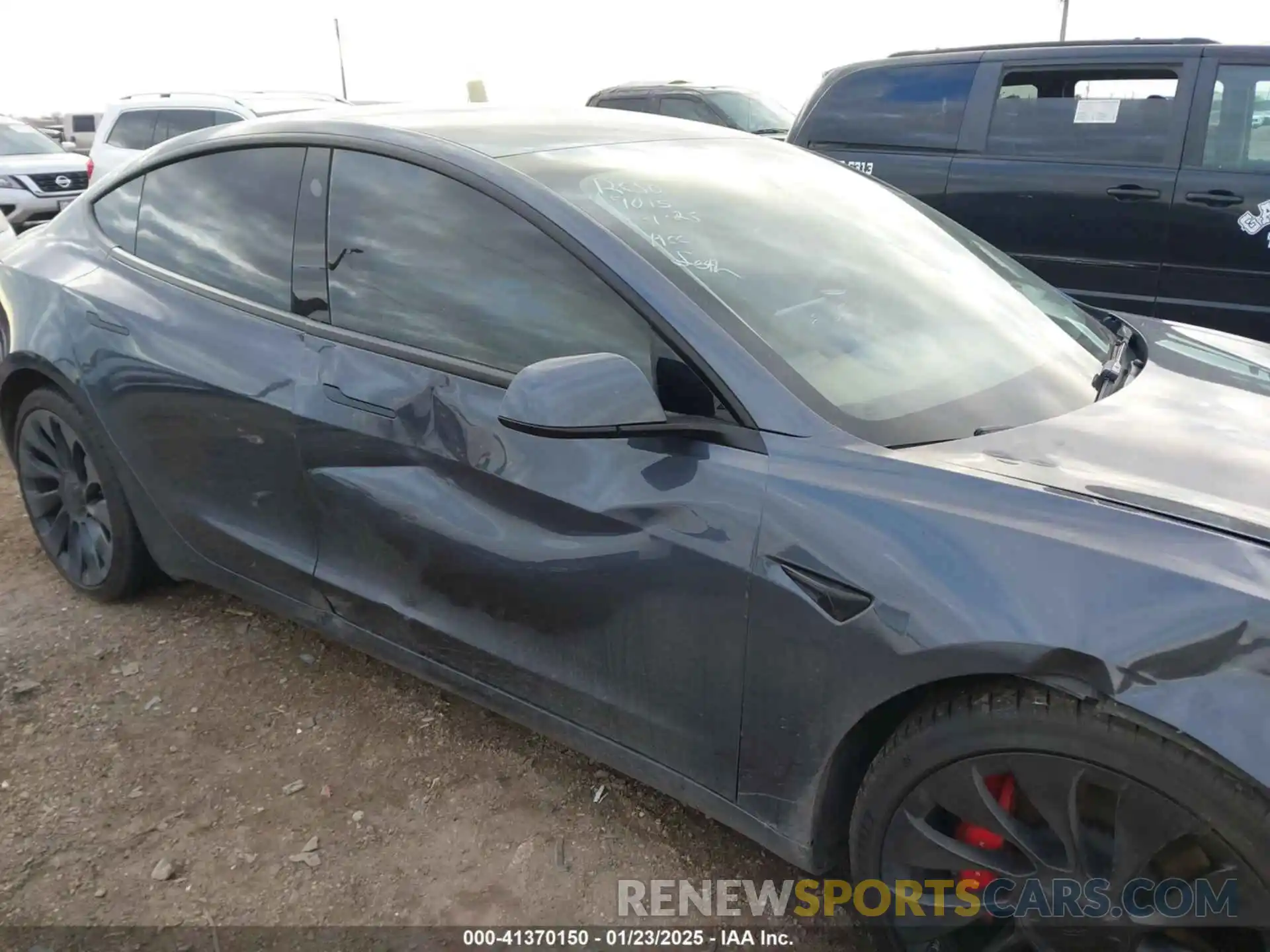 6 Photograph of a damaged car 5YJ3E1EC3PF637385 TESLA MODEL 3 2023