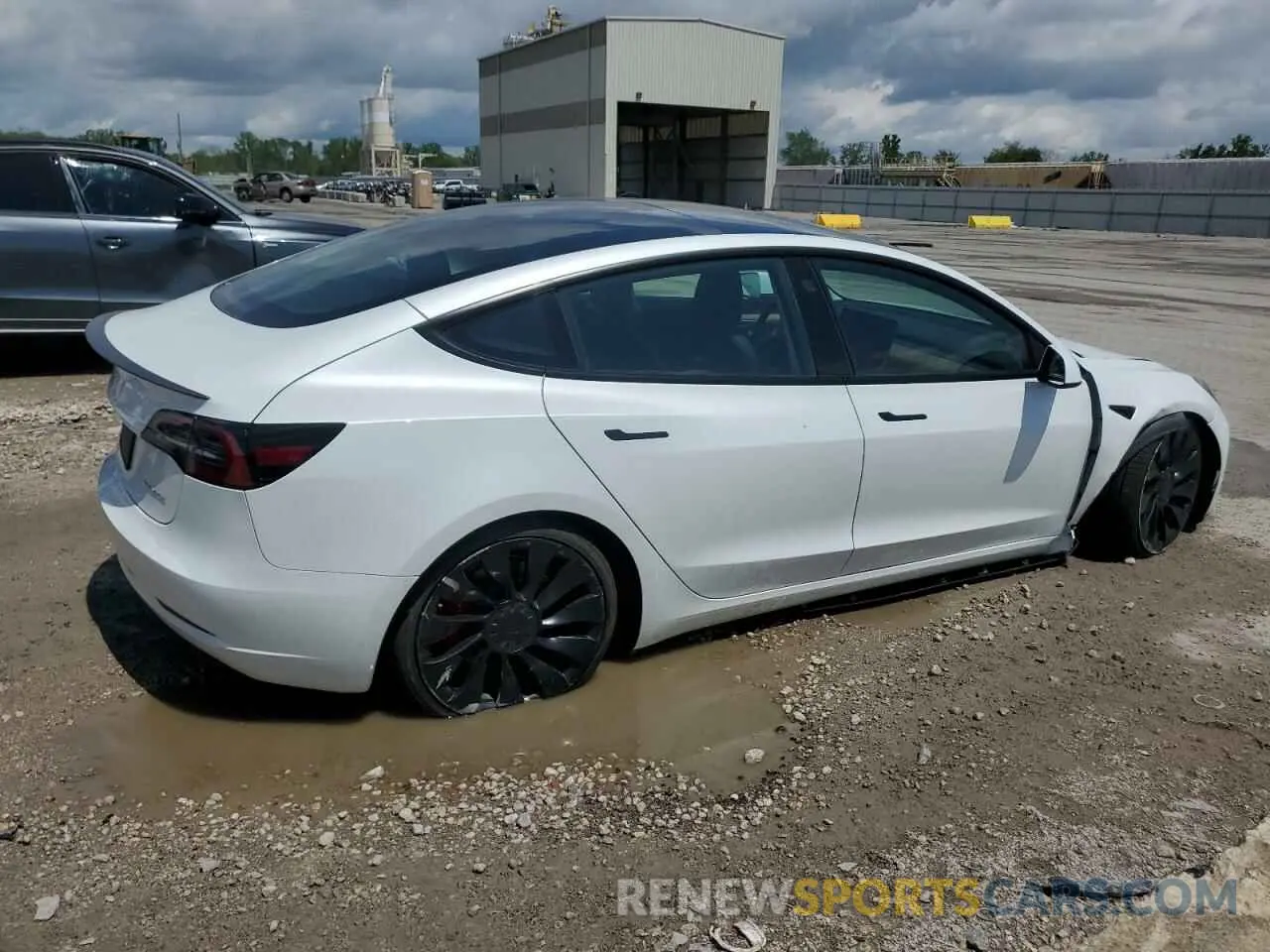 3 Photograph of a damaged car 5YJ3E1EC3PF675246 TESLA MODEL 3 2023