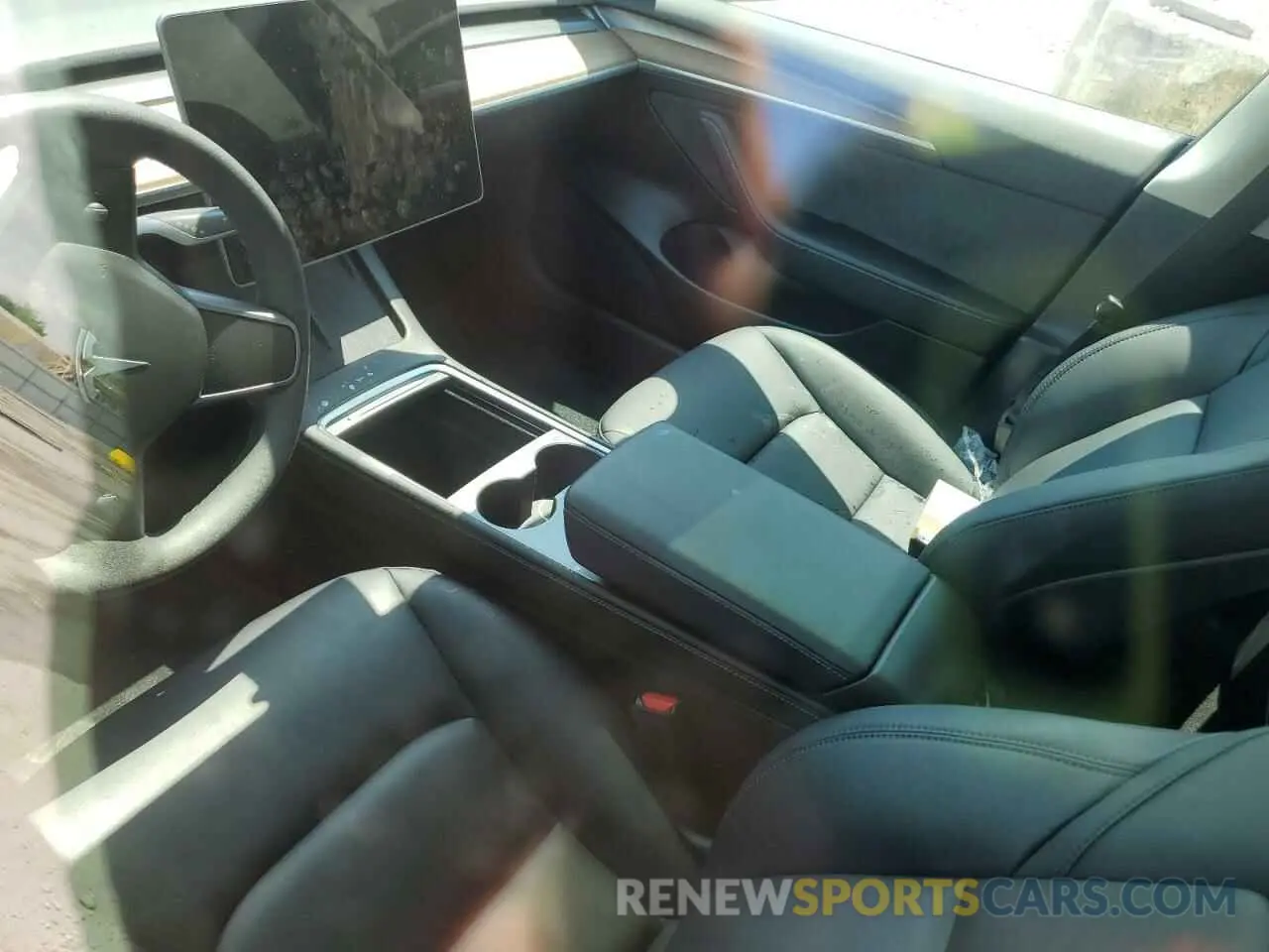 8 Photograph of a damaged car 5YJ3E1EC3PF675246 TESLA MODEL 3 2023