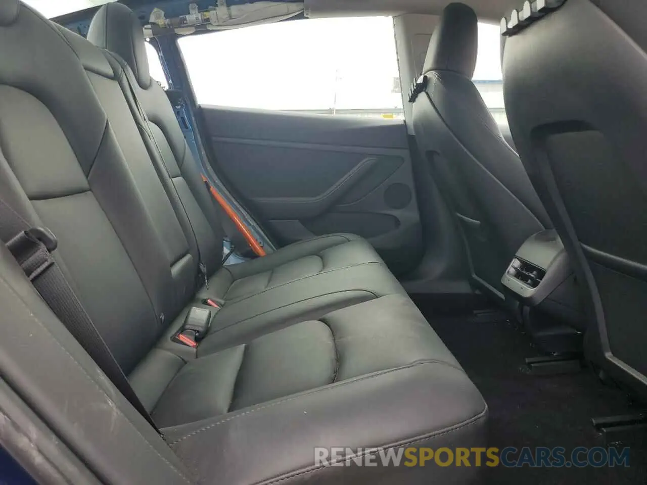 10 Photograph of a damaged car 5YJ3E1EC3PF704034 TESLA MODEL 3 2023