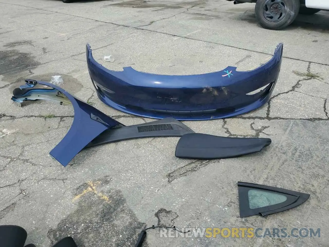 14 Photograph of a damaged car 5YJ3E1EC3PF704034 TESLA MODEL 3 2023