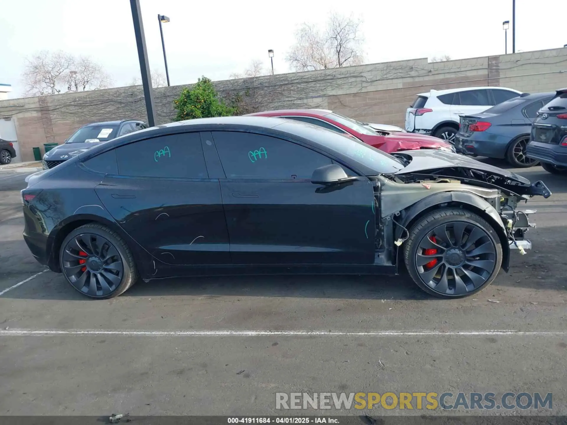 14 Photograph of a damaged car 5YJ3E1EC3PF716085 TESLA MODEL 3 2023