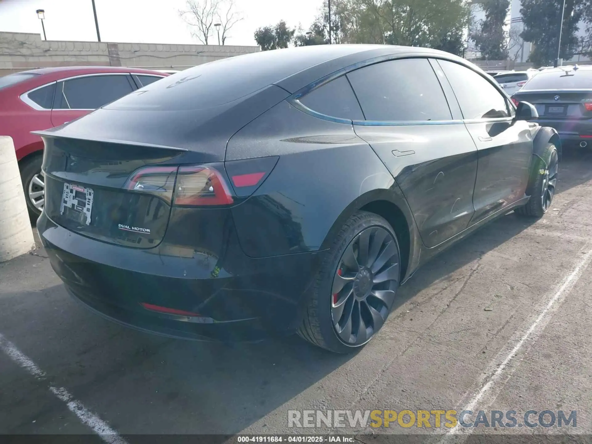4 Photograph of a damaged car 5YJ3E1EC3PF716085 TESLA MODEL 3 2023