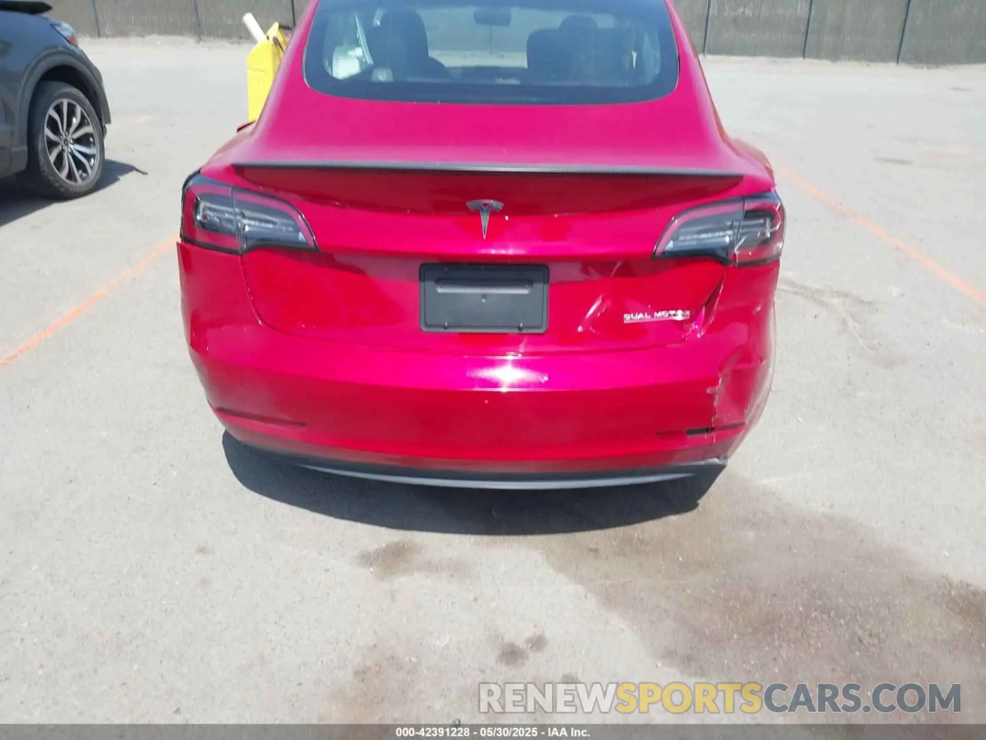 15 Photograph of a damaged car 5YJ3E1EC4PF393777 TESLA MODEL 3 2023