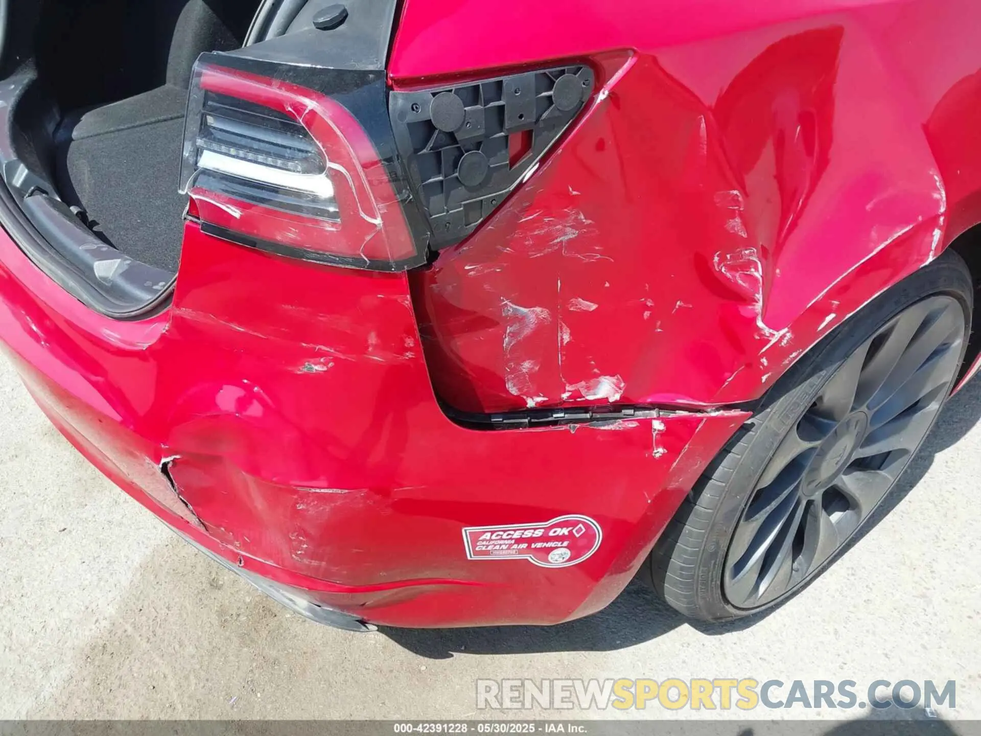 6 Photograph of a damaged car 5YJ3E1EC4PF393777 TESLA MODEL 3 2023