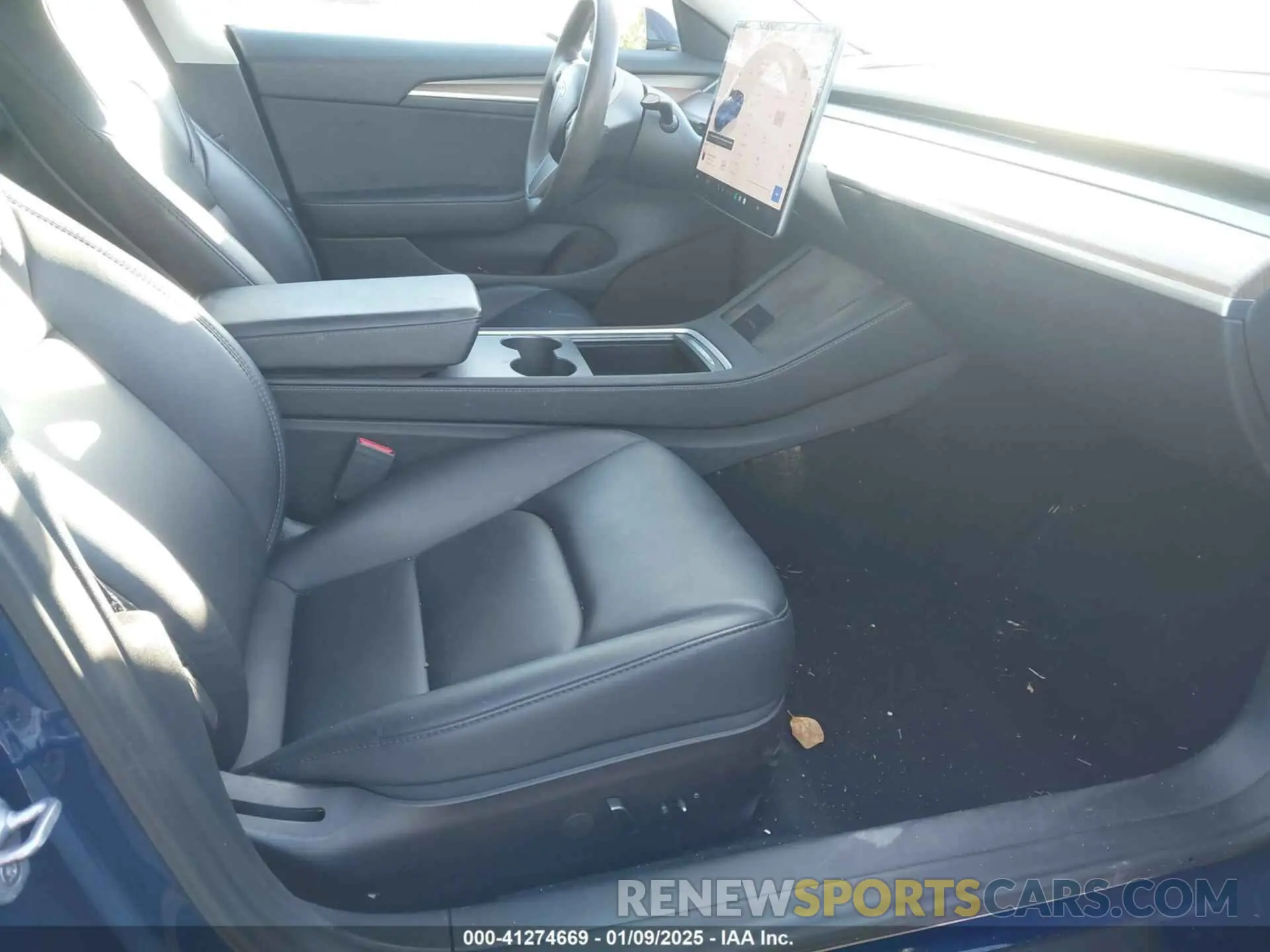 5 Photograph of a damaged car 5YJ3E1EC4PF404521 TESLA MODEL 3 2023