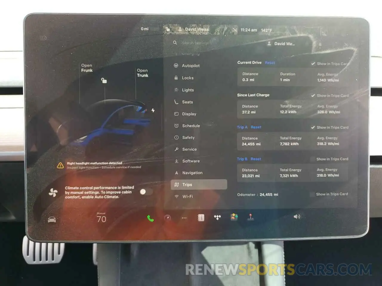 9 Photograph of a damaged car 5YJ3E1EC4PF558646 TESLA MODEL 3 2023