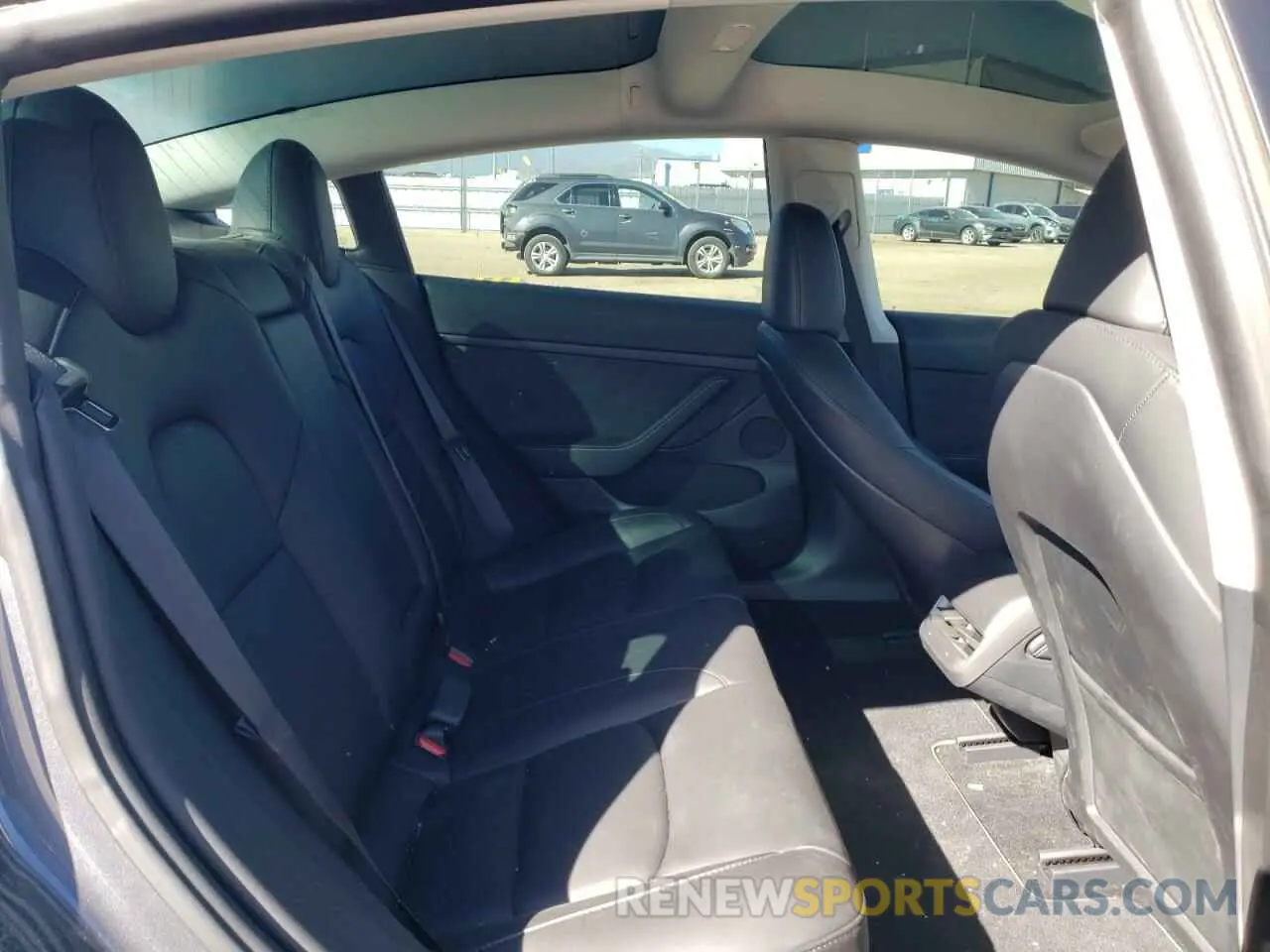 10 Photograph of a damaged car 5YJ3E1EC4PF623138 TESLA MODEL 3 2023
