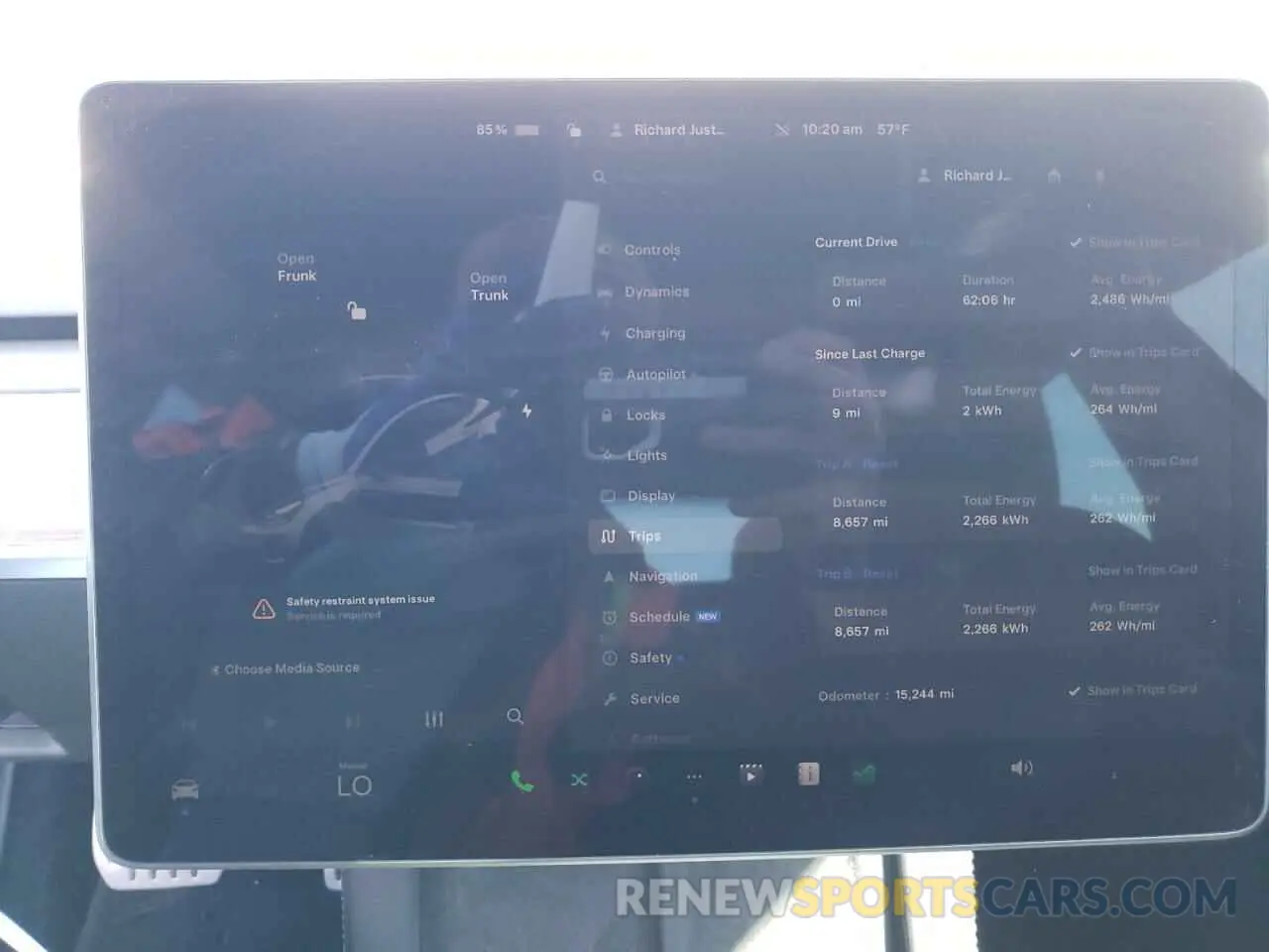 9 Photograph of a damaged car 5YJ3E1EC4PF623138 TESLA MODEL 3 2023