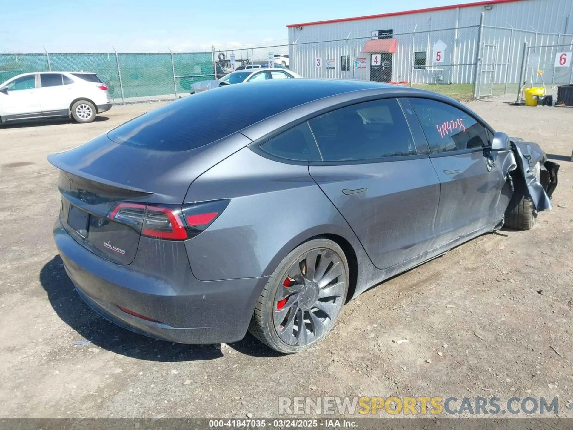 4 Photograph of a damaged car 5YJ3E1EC4PF633961 TESLA MODEL 3 2023