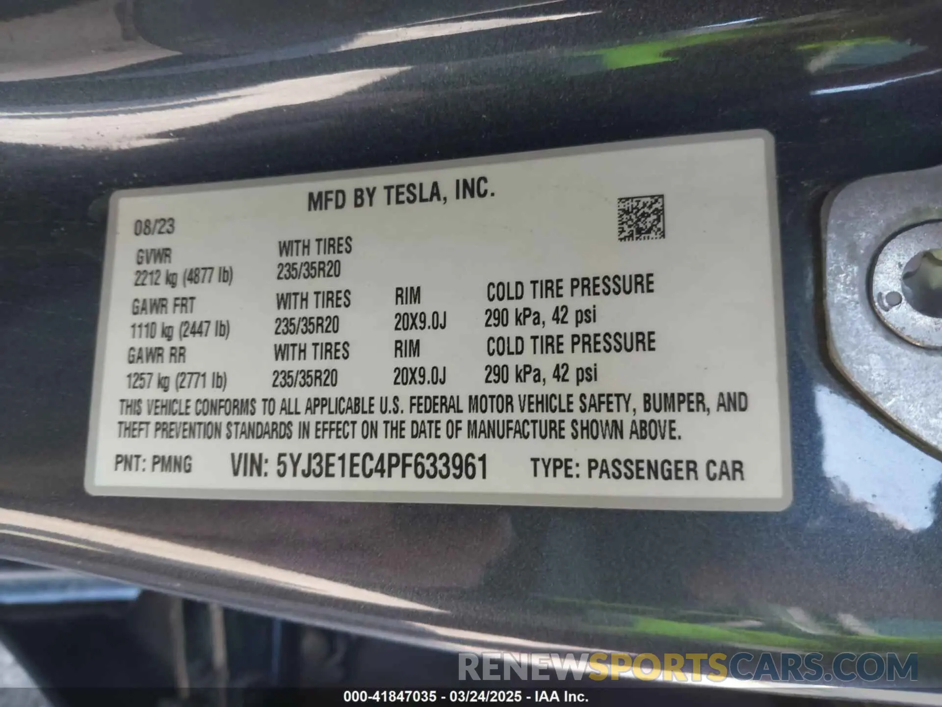9 Photograph of a damaged car 5YJ3E1EC4PF633961 TESLA MODEL 3 2023