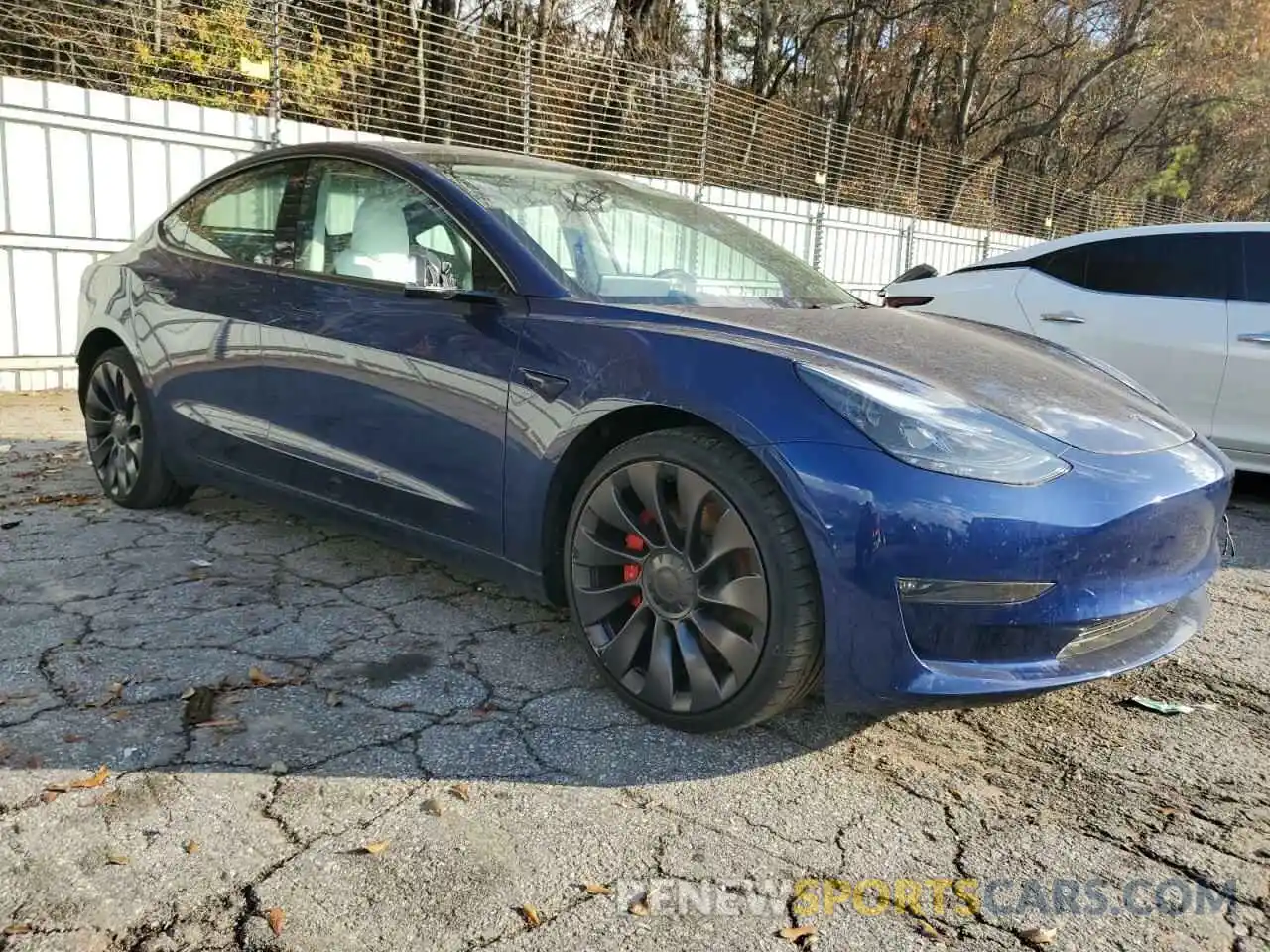 4 Photograph of a damaged car 5YJ3E1EC4PF696719 TESLA MODEL 3 2023