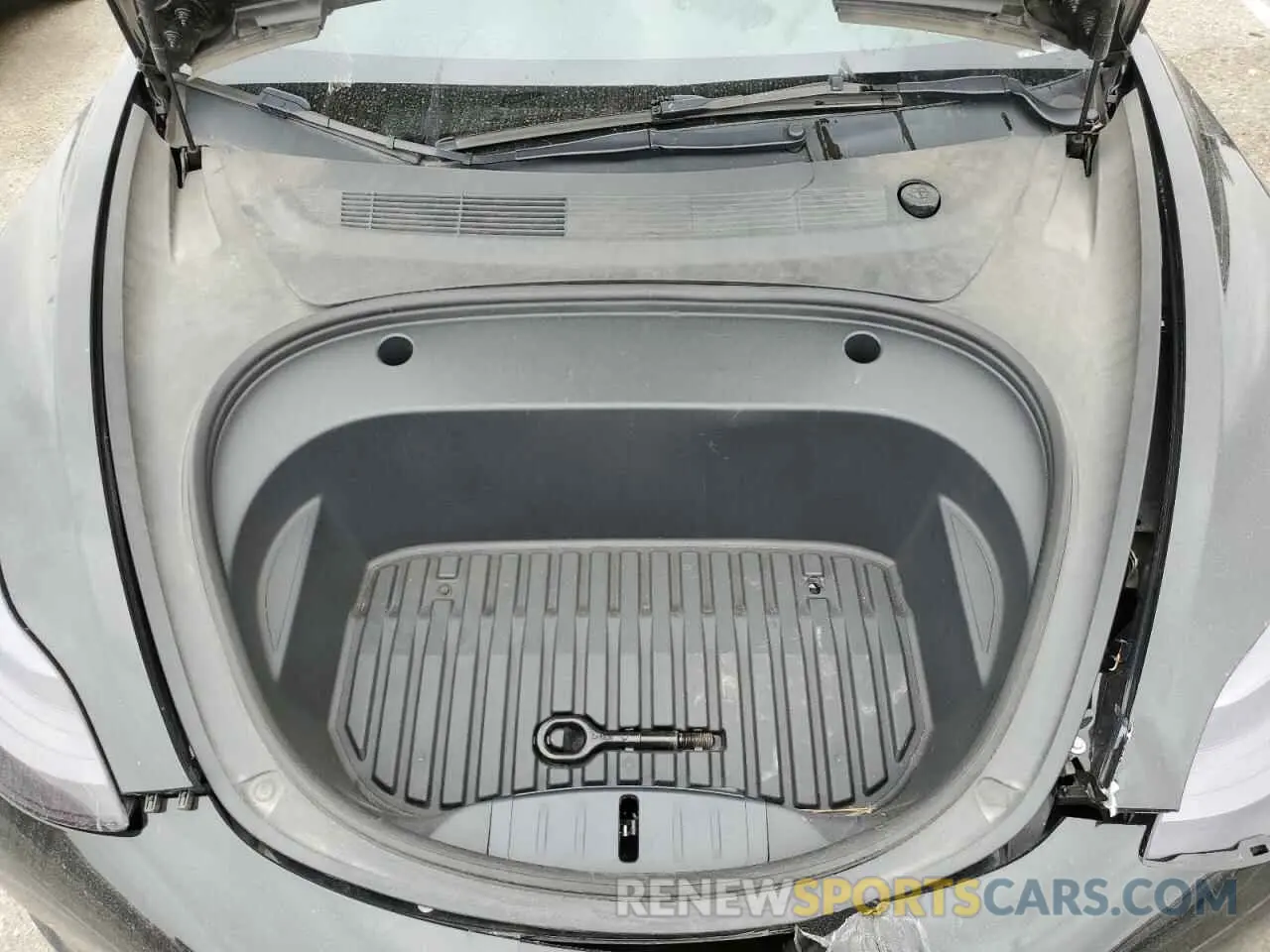 11 Photograph of a damaged car 5YJ3E1EC5PF399202 TESLA MODEL 3 2023