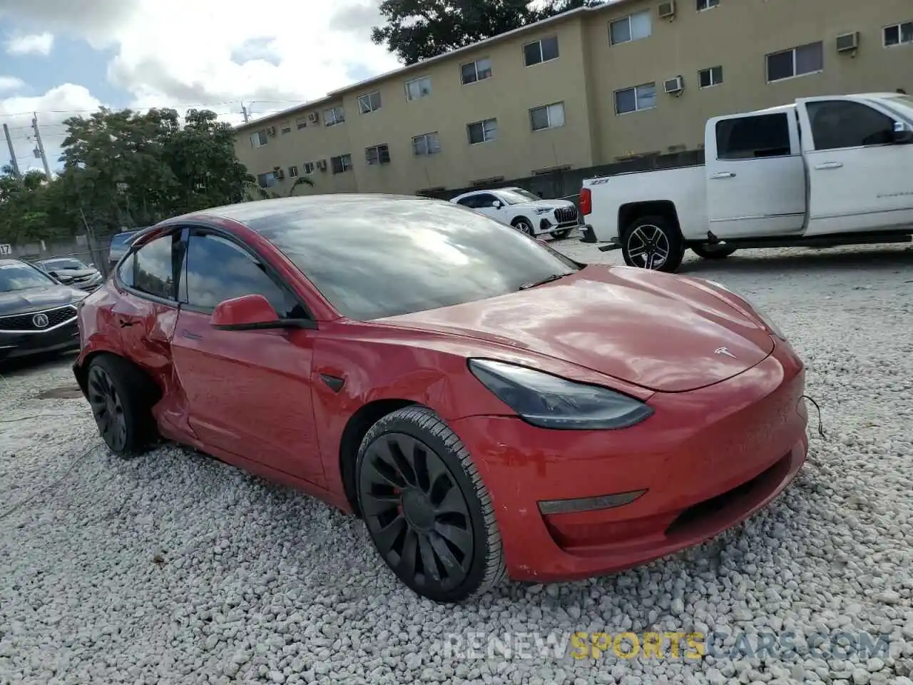 4 Photograph of a damaged car 5YJ3E1EC5PF488512 TESLA MODEL 3 2023